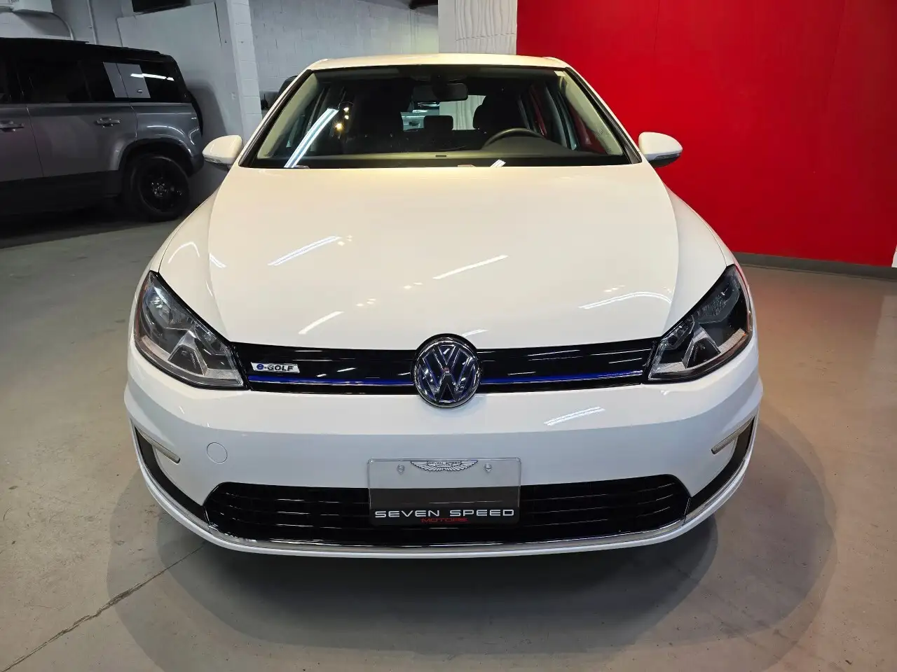 Volkswagen e-Golf снимка Volkswagen e-Golf