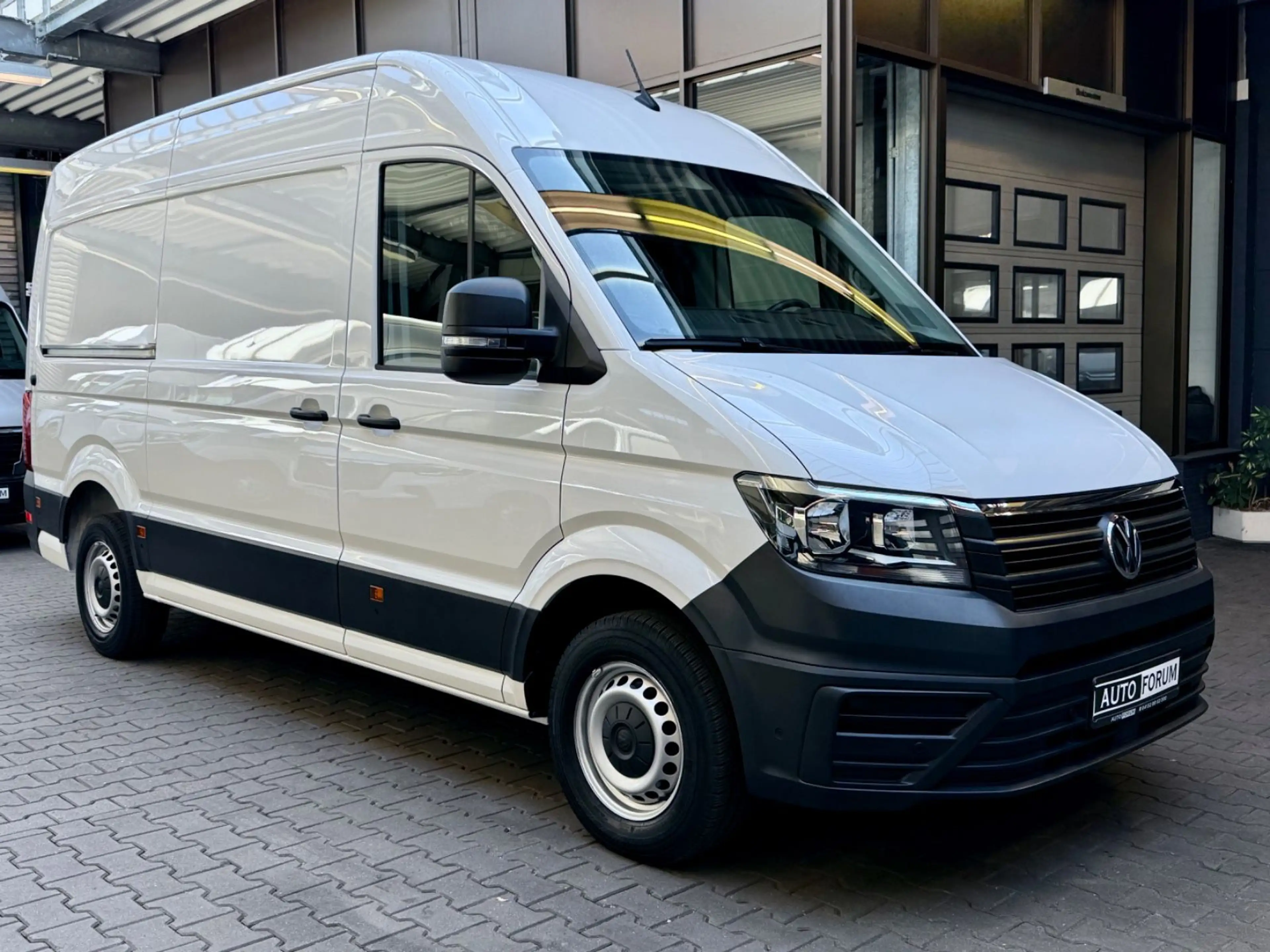 Volkswagen Crafter 2.0 TDI L3H3 3,5t KLIMA CAM PDC DAB NAVI — photo 2