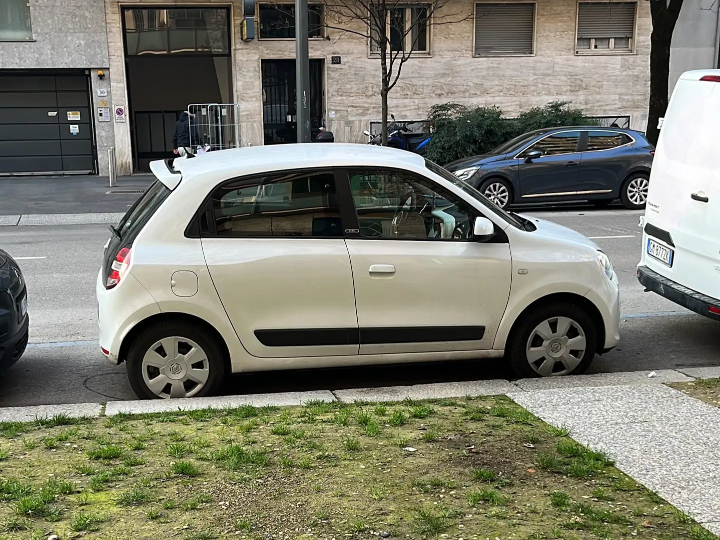 Renault Twingo Twingo III 2014 1.0 sce Duel2 69cv edc Bianco - 1