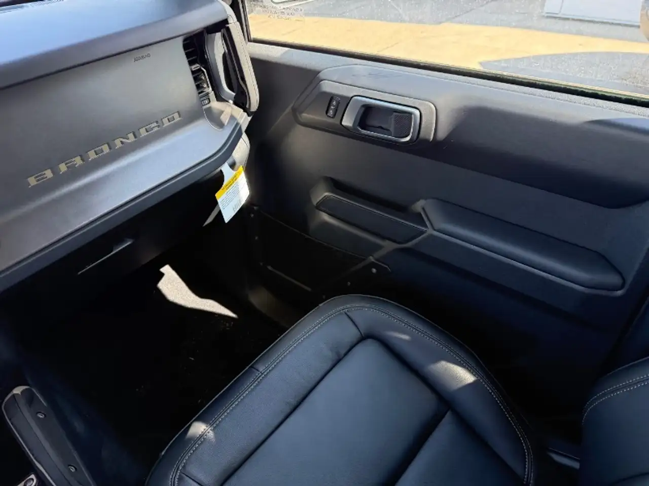 Ford Bronco снимка Ford Bronco