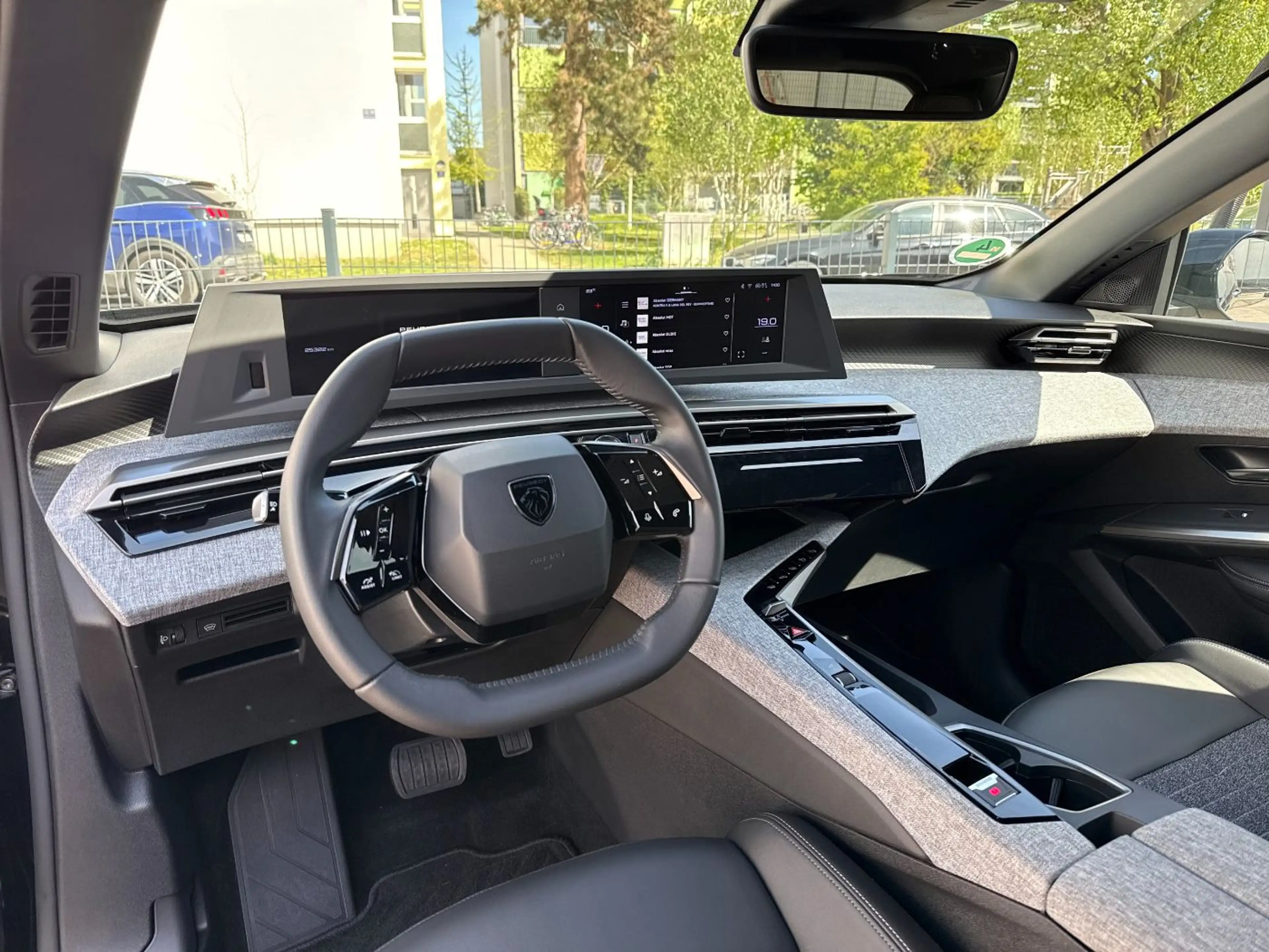 Peugeot 5008 Allure 7Sitzer+ Kamera+ LED+SHZ+2xKlima — photo 8