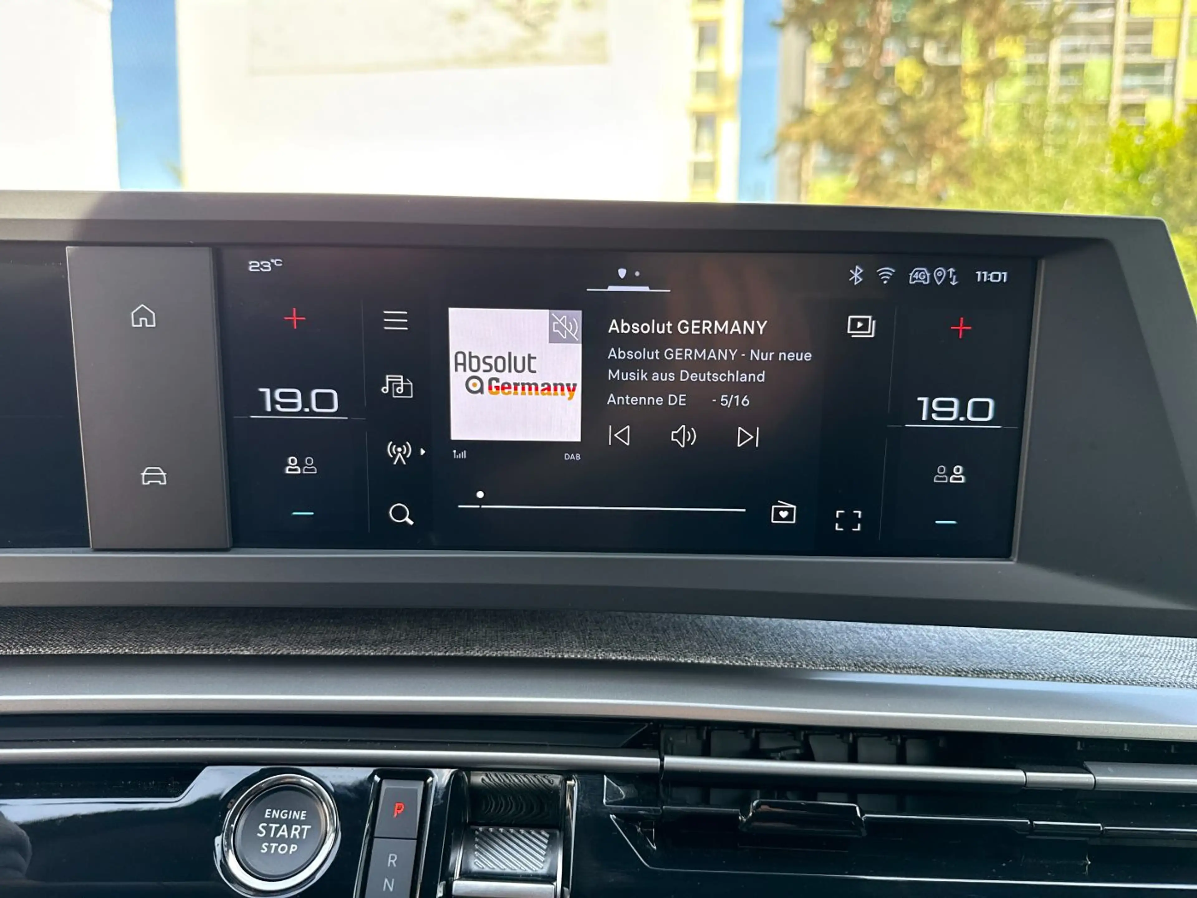 Peugeot 5008 Allure 7Sitzer+ Kamera+ LED+SHZ+2xKlima — photo 10