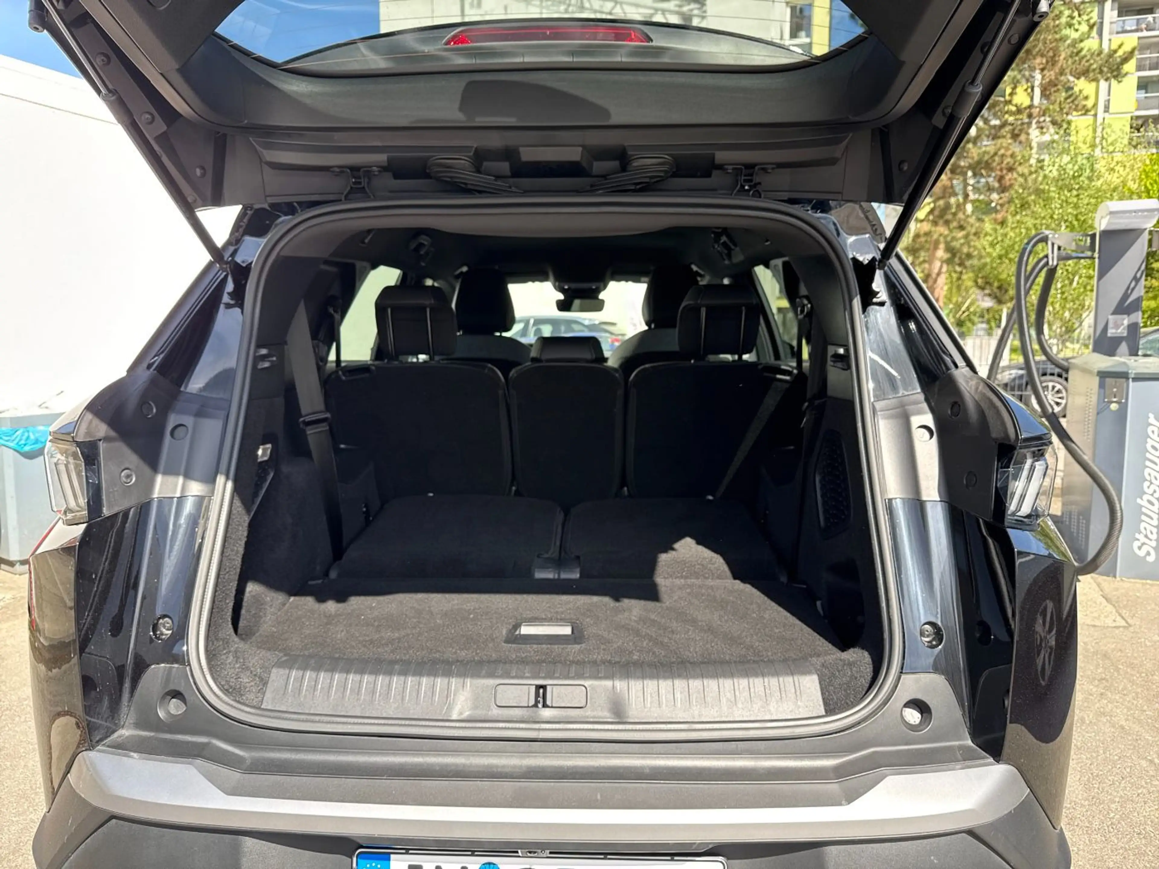 Peugeot 5008 Allure 7Sitzer+ Kamera+ LED+SHZ+2xKlima — photo 12