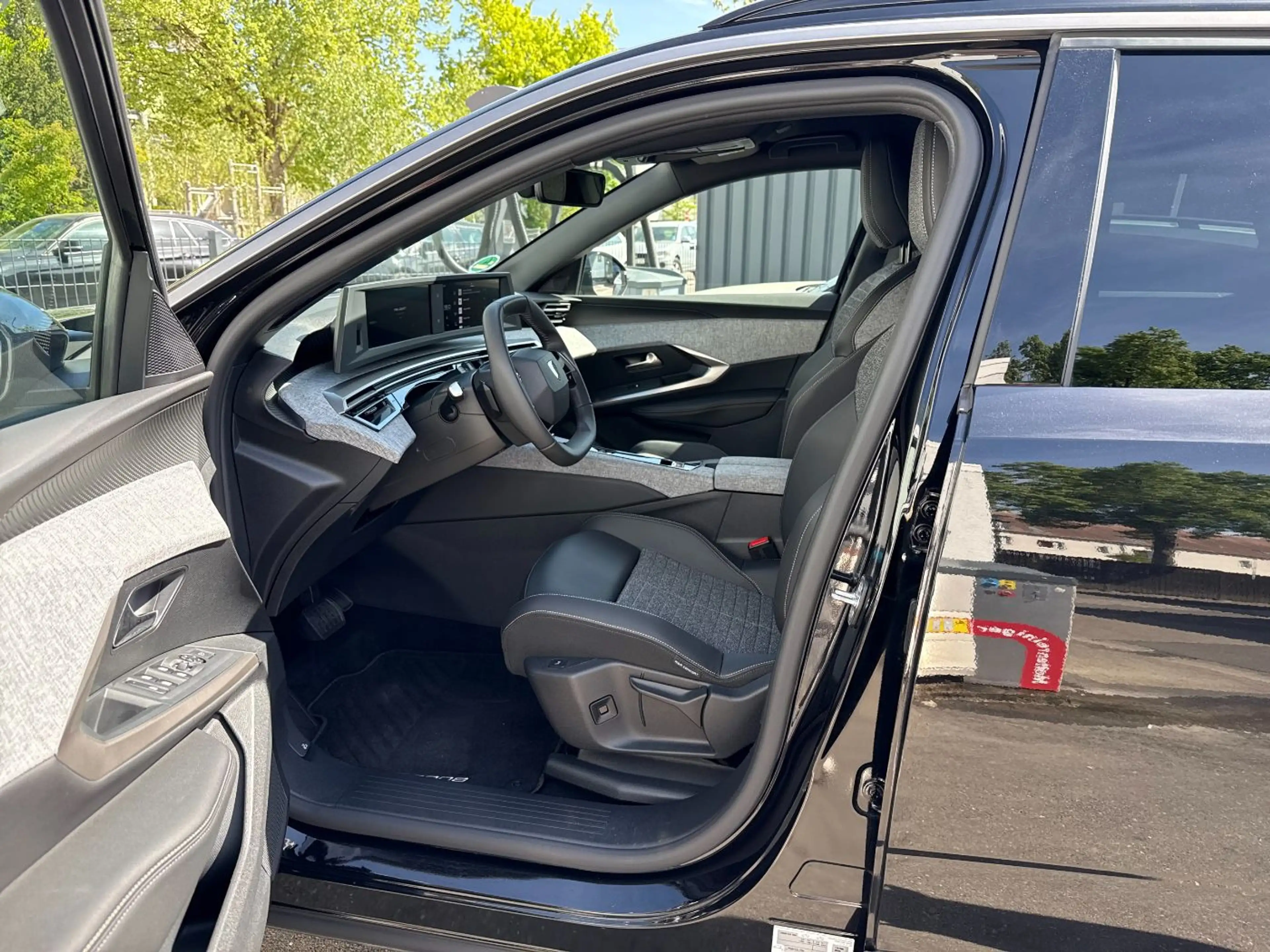 Peugeot 5008 Allure 7Sitzer+ Kamera+ LED+SHZ+2xKlima — photo 7