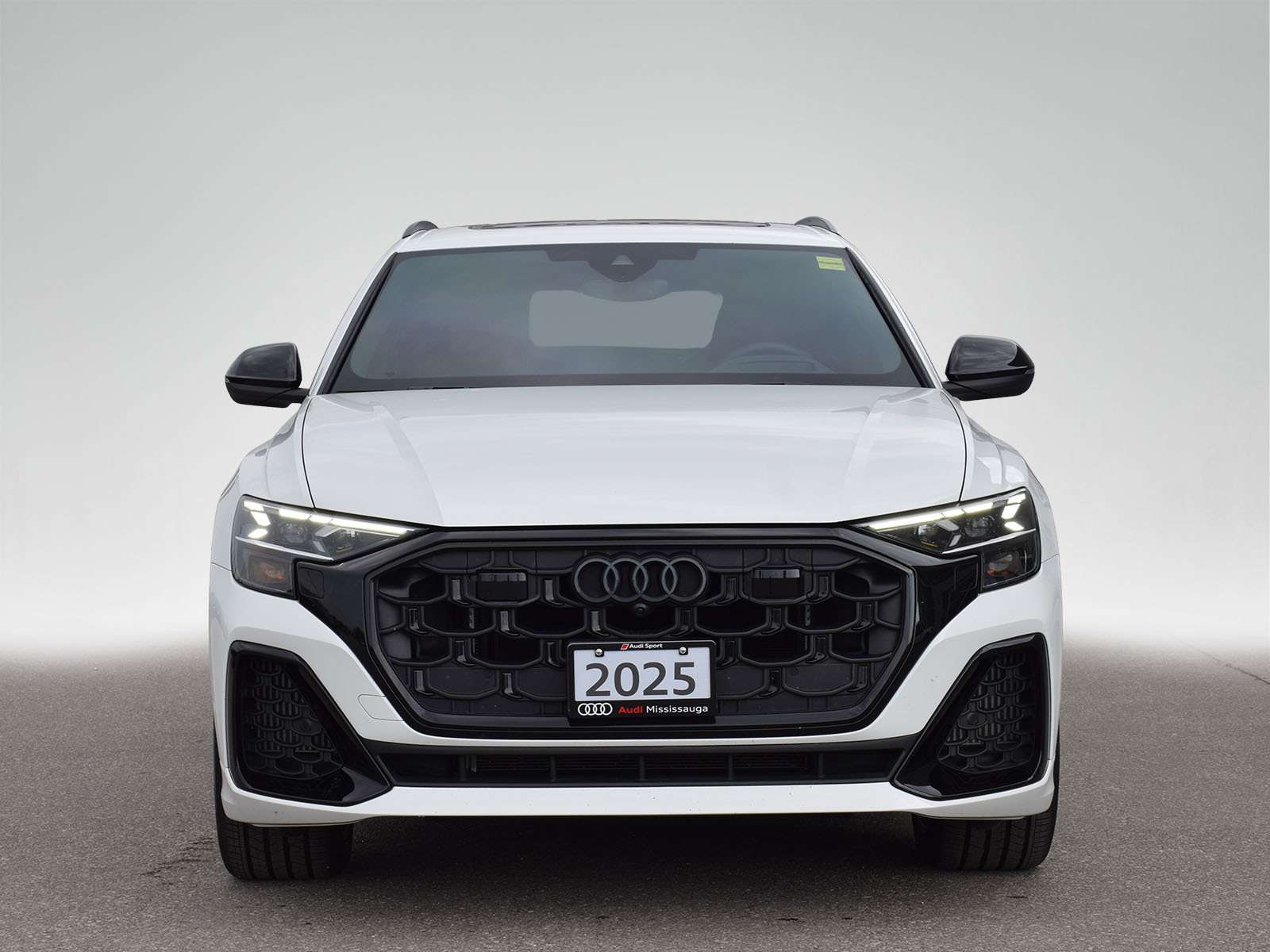 2025 Audi SQ8 /Black Optics Pkg/Audi CPO/Ontario Lowest Price — снимка 1