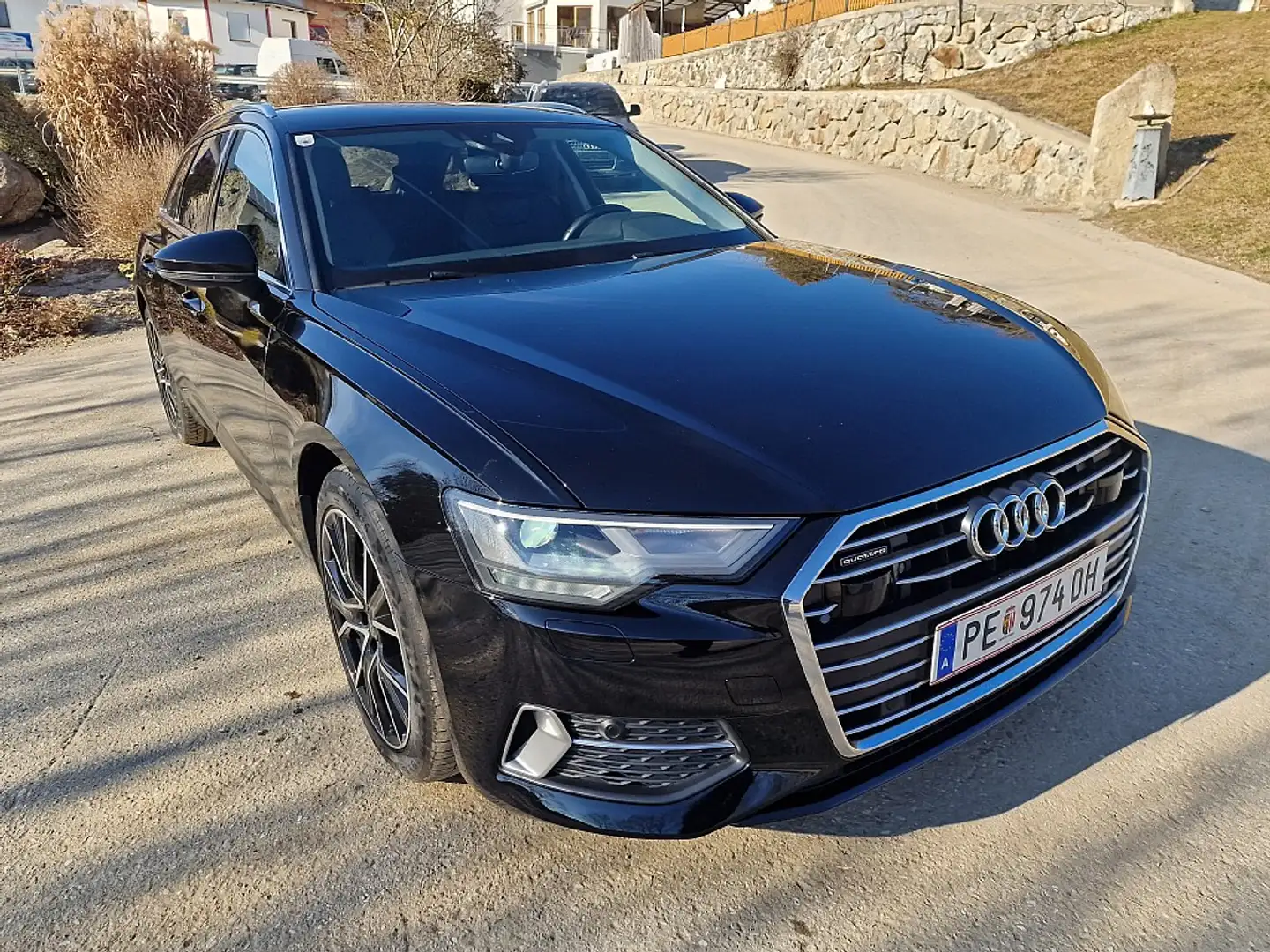 Audi A6 Avant 45 TDI quattro sport ACC Spurhalte AHV Noir - 1