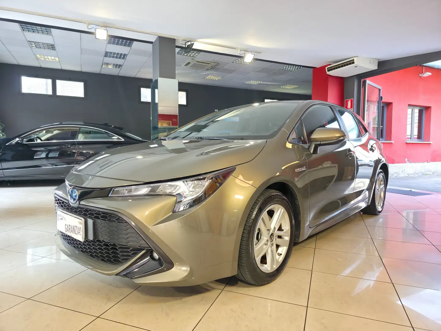 Toyota Corolla XII 1.8h Active cvt Gris - 1