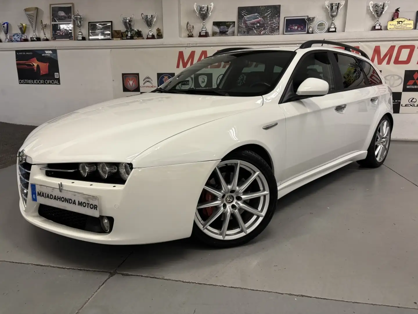 Alfa Romeo 159 Sportwagon 3.2 JTS Q4 ti Q-tronic Weiß - 1