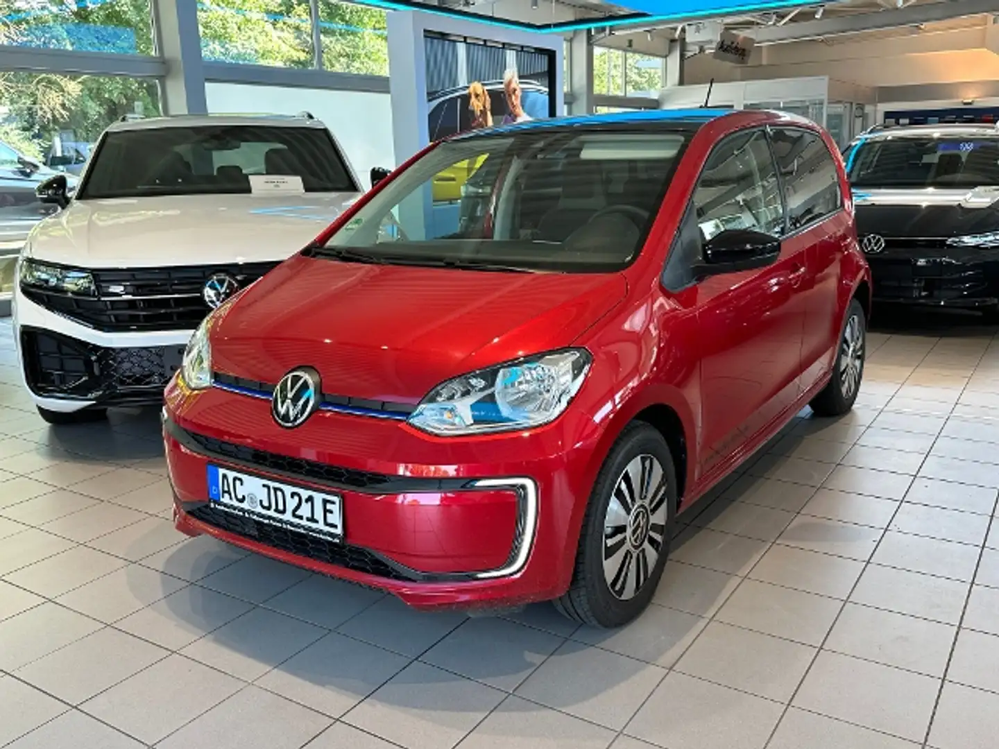 Volkswagen up! Edition PDC SHZ KLIMA Rojo - 2