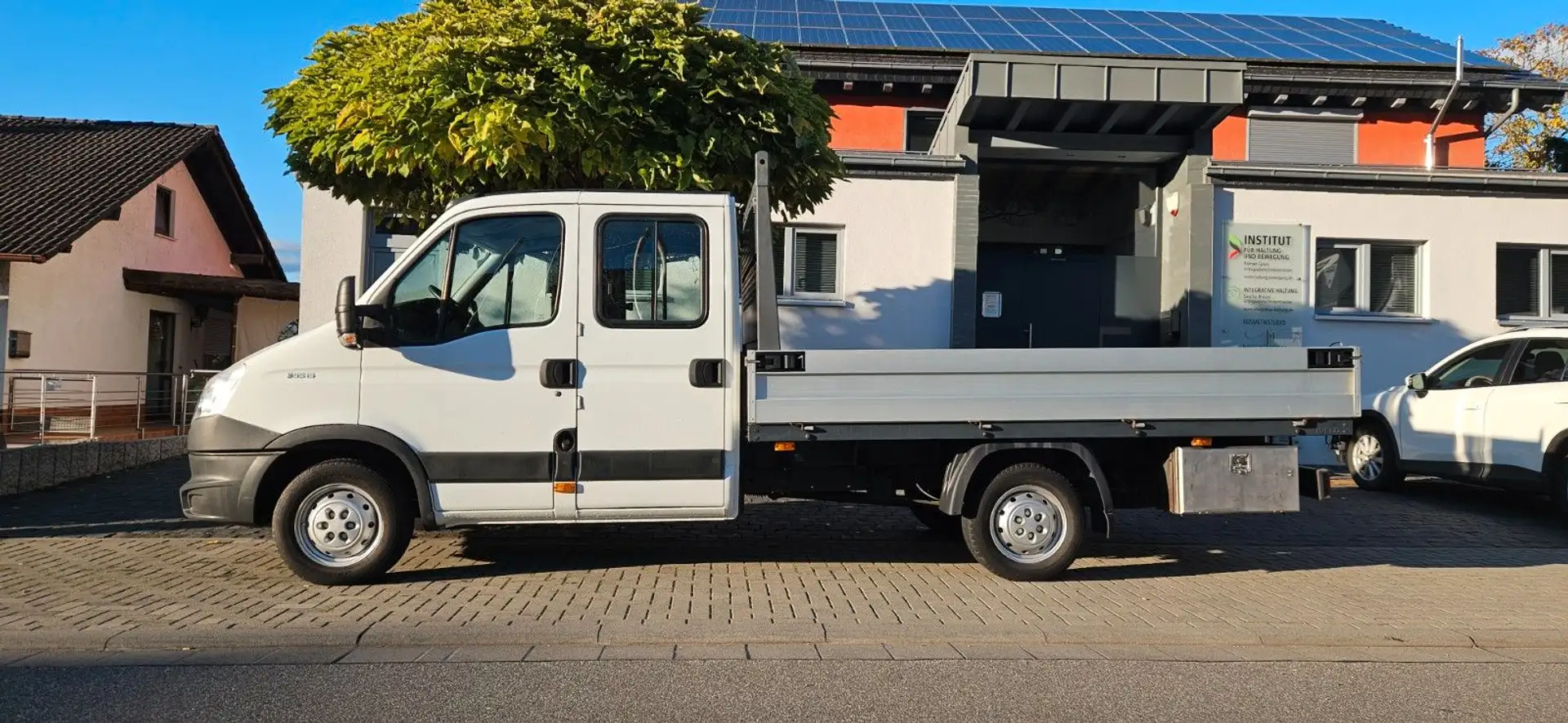Iveco Daily 35S15 DOKA - 1.Hand AHK 3500kg Weiß - 1