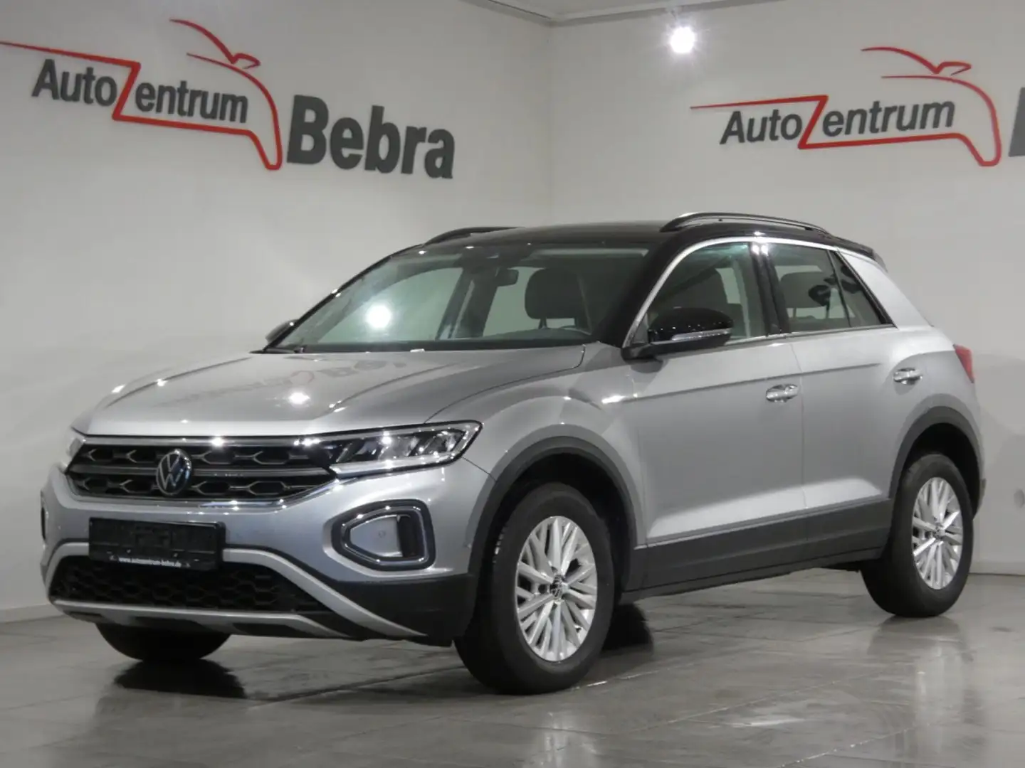 Volkswagen T-Roc 2.0 TDI LED/Navi/SHZ/PDC/MFL/ACC Silber - 1