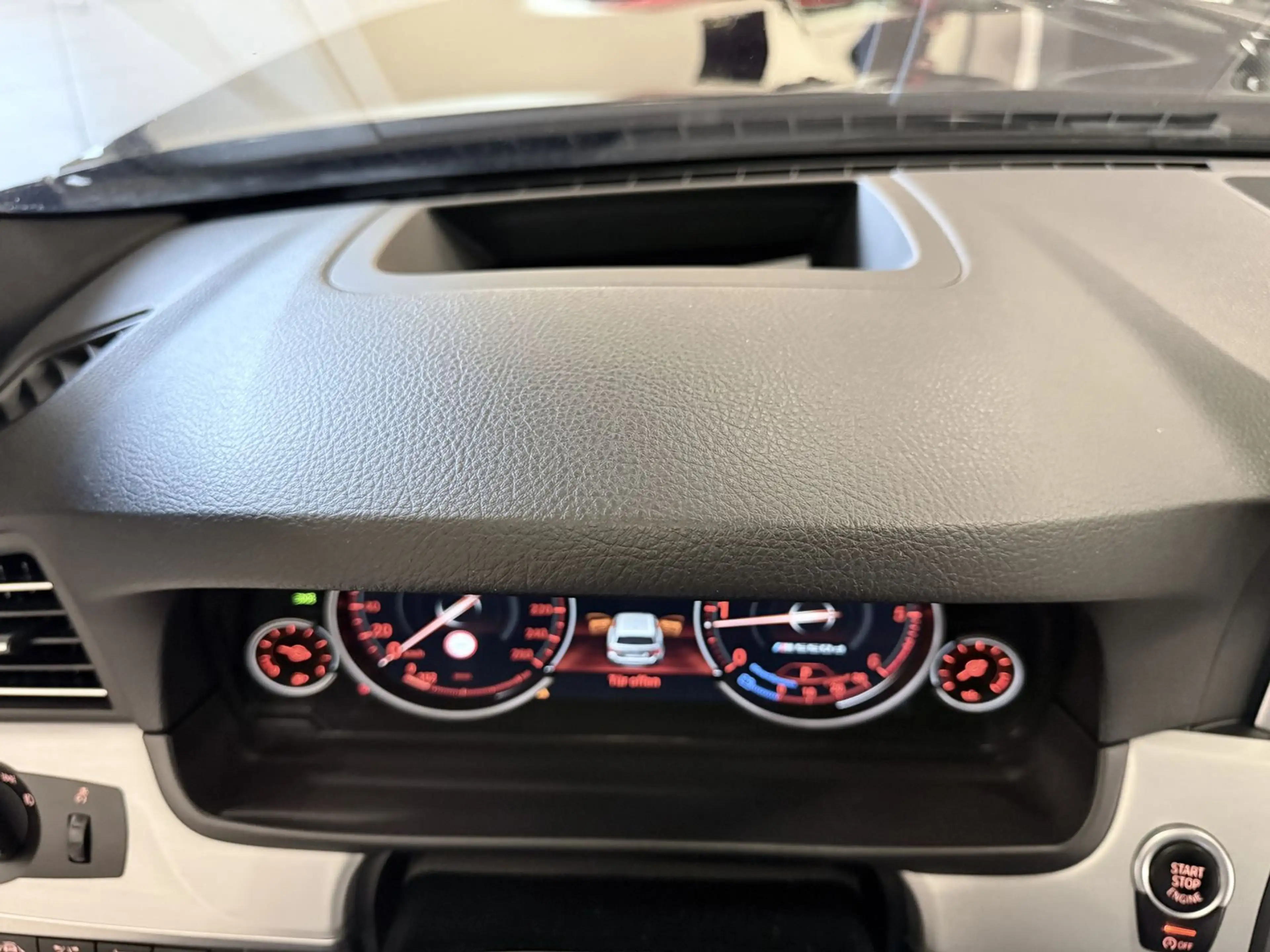 BMW 550 d xDrive *Innovation-LED-20"LM-H&K* — photo 15