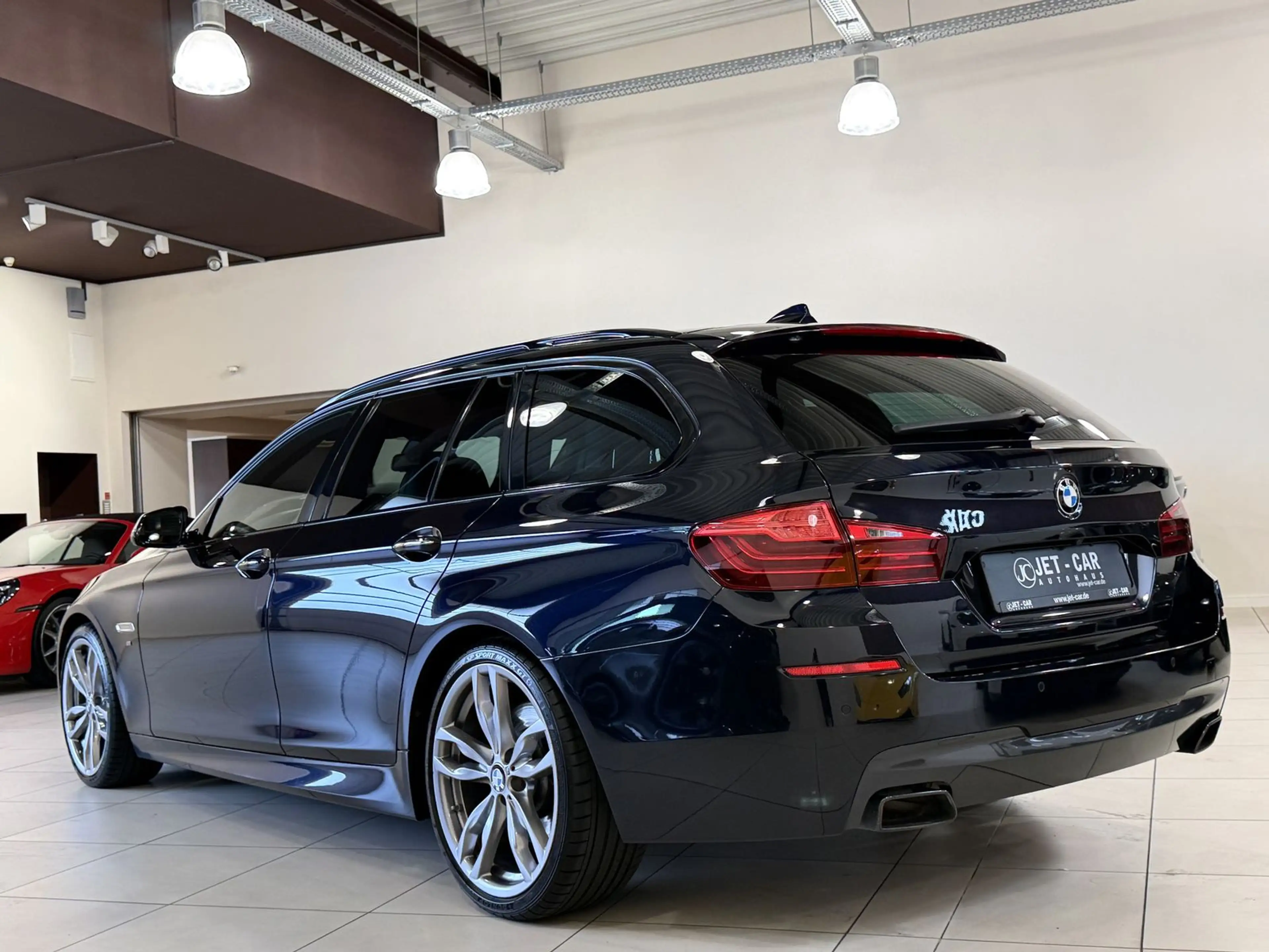 BMW 550 d xDrive *Innovation-LED-20"LM-H&K* — photo 6