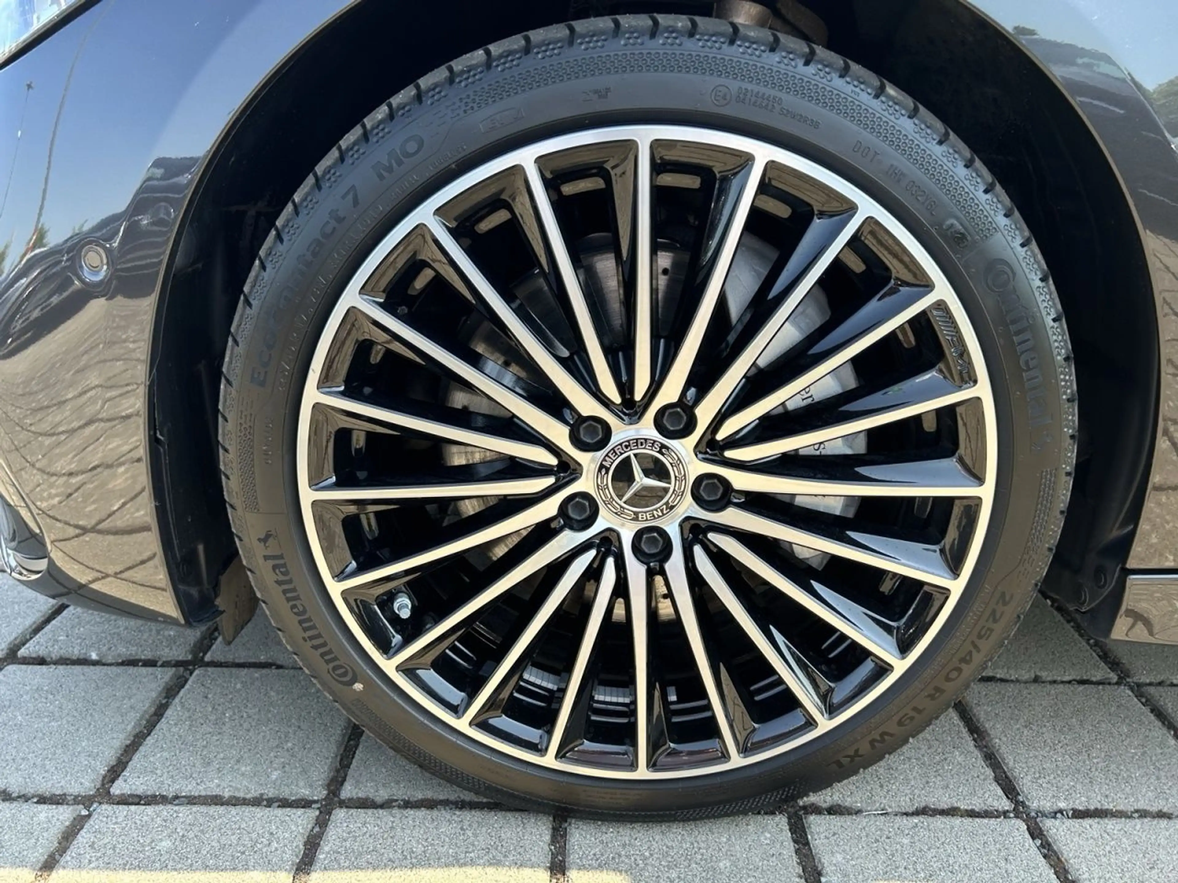 Mercedes-Benz C 400 e 4M AMG+BURM+NIGHT+DIGI LIGHT+MEMORY+TOTW — photo 11