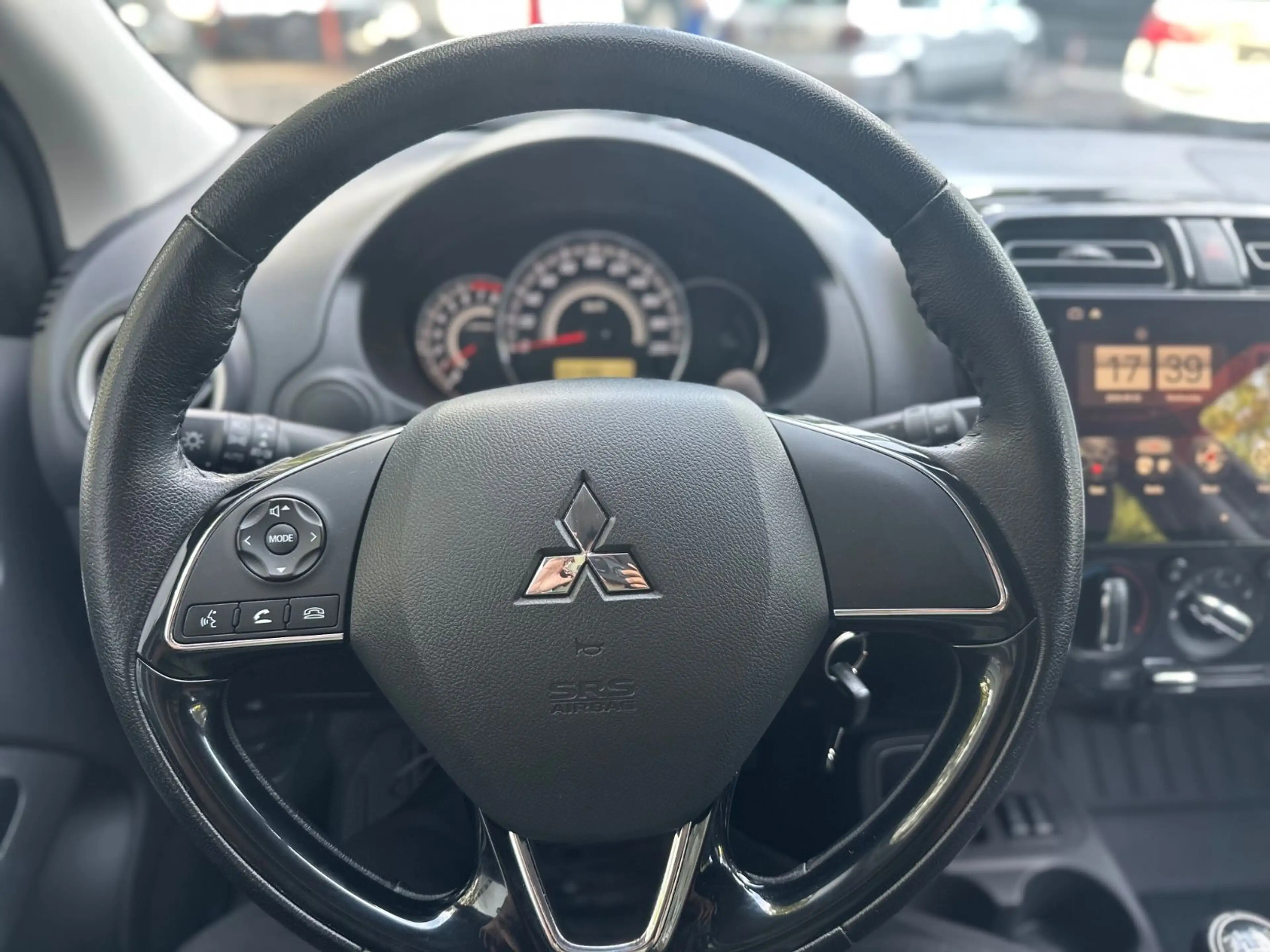 Mitsubishi Space Star Diamant Edition+ 1.2 / BT / SH /EURO6 — photo 9