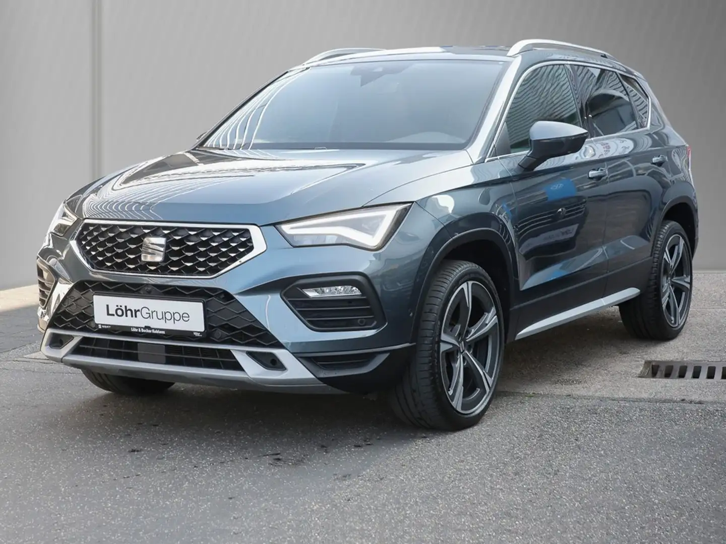 SEAT Ateca 1.5 TSI DSG Xperience AHK/RFK/Navi Grau - 2