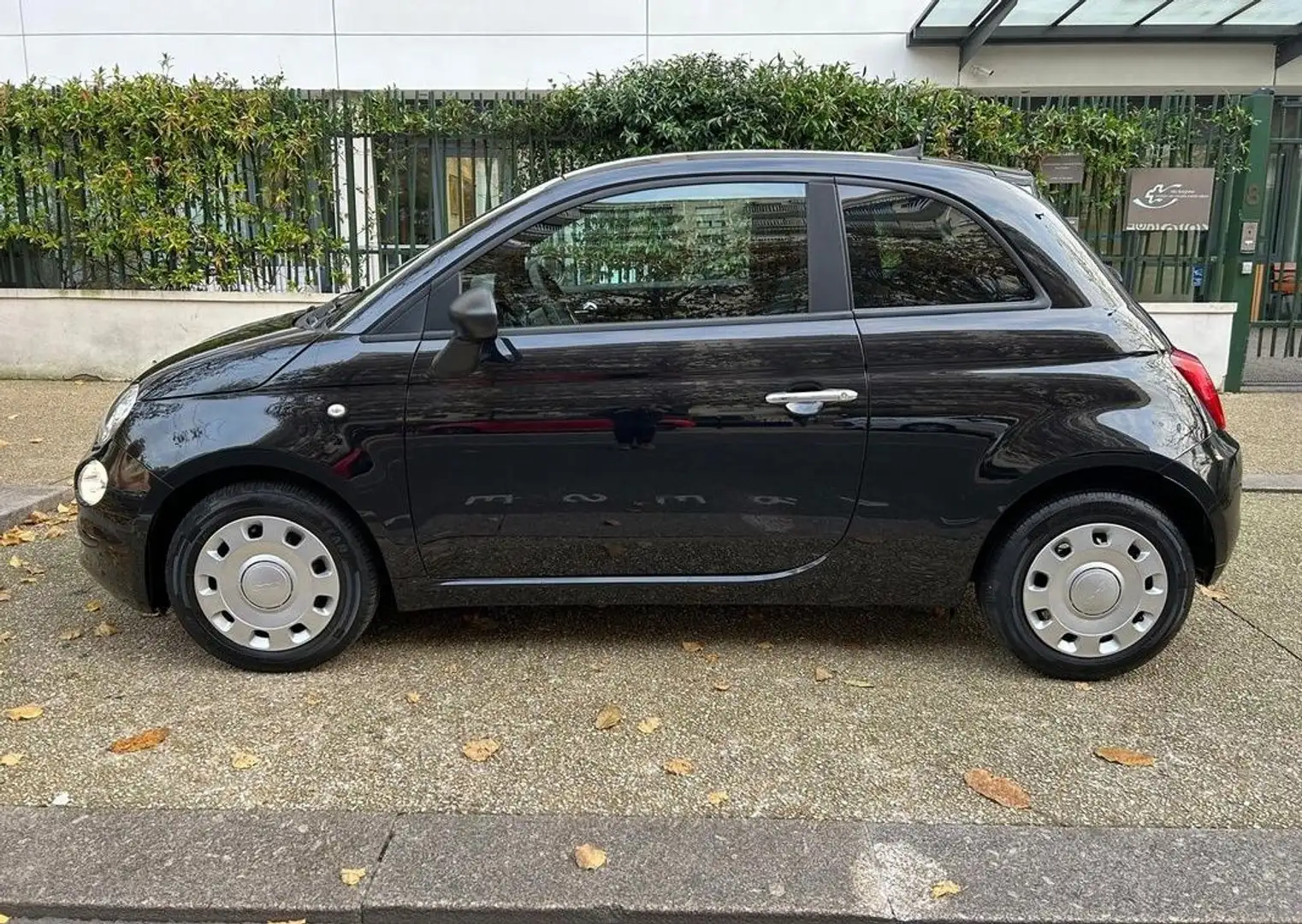 Fiat 500 1.0 BSG 70ch Cult 19450 km Noir - 2