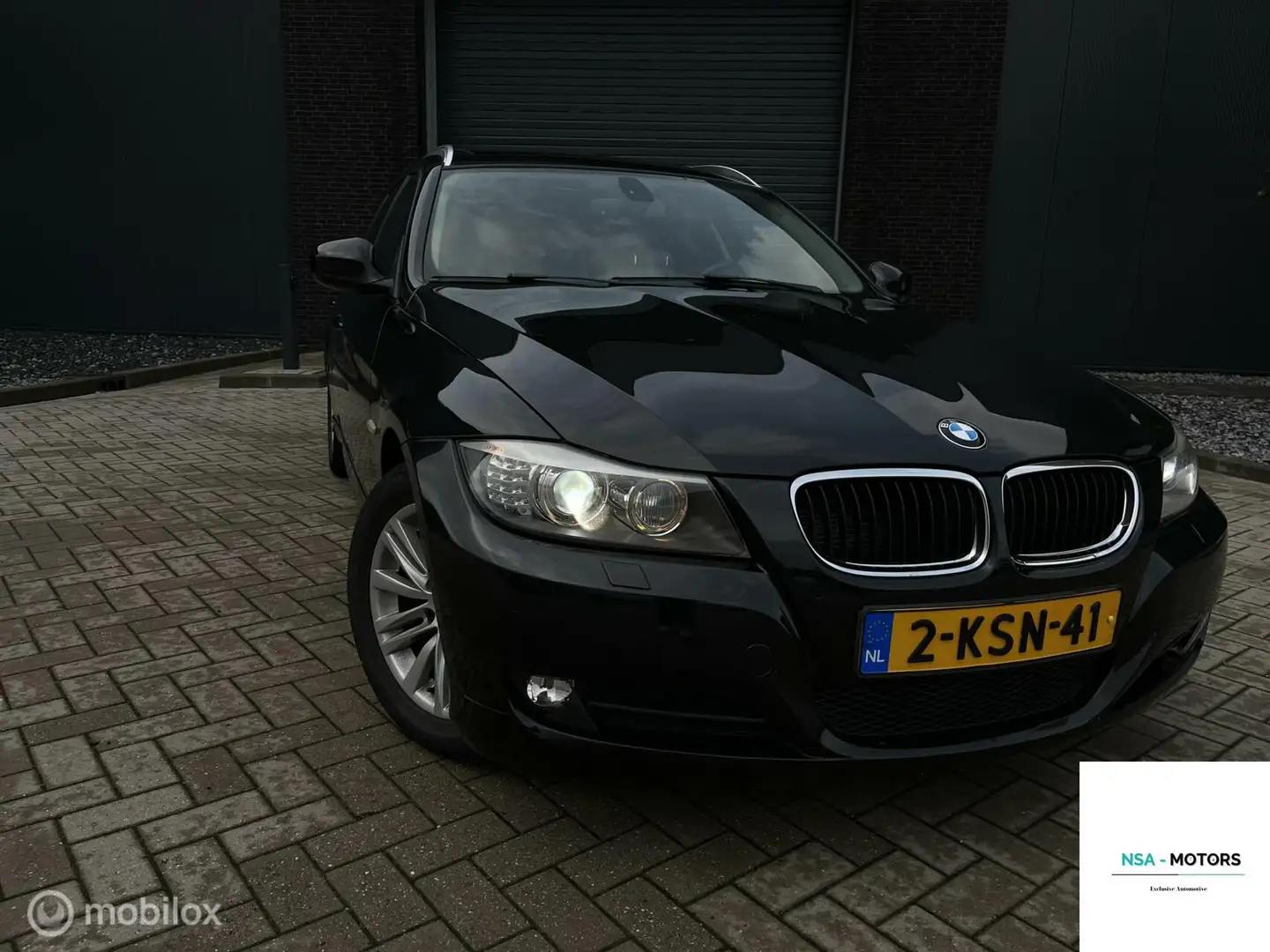 BMW 318 3-serie Touring 318i Luxury Line|STLVRM|PRK AS|PAN Zwart - 2