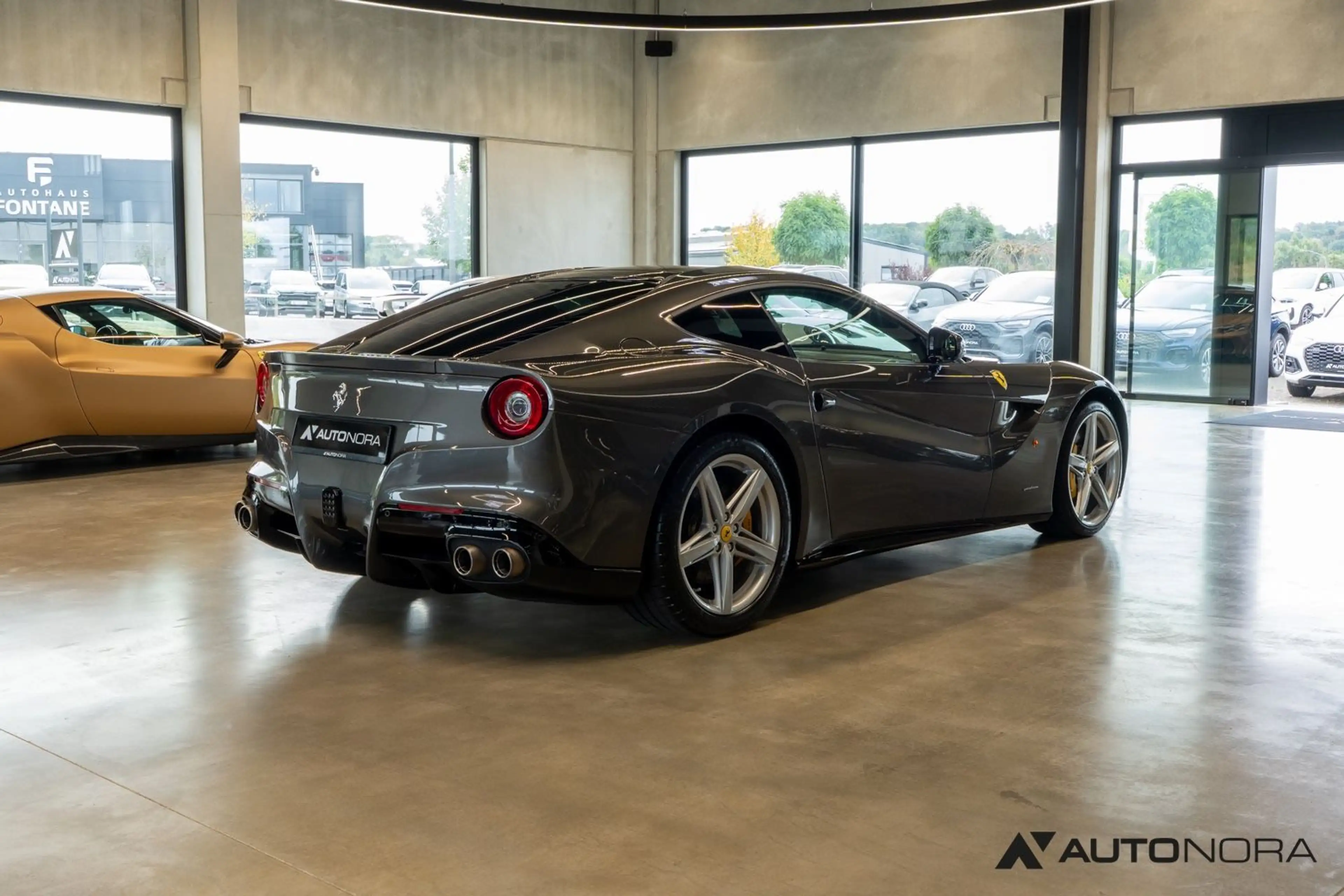 Ferrari F12 Berlinetta JBL Racingsitze Adaptive Scheinw. — photo 4