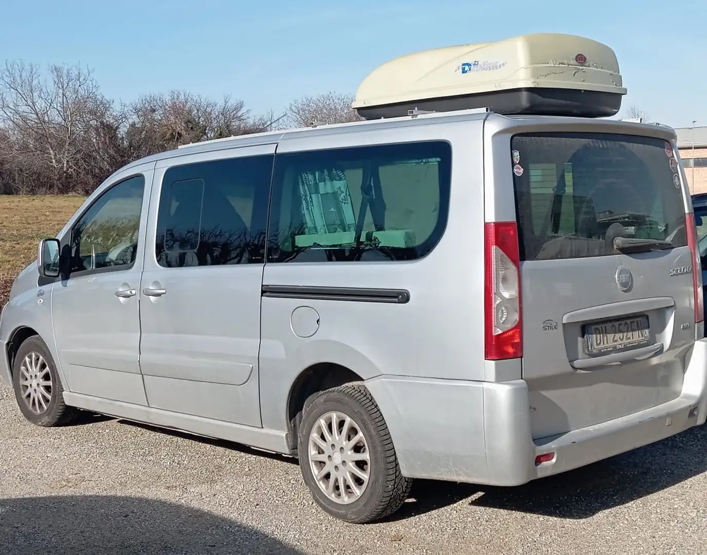 Fiat Scudo 2.0 140 cv panorama M1 Gris - 1