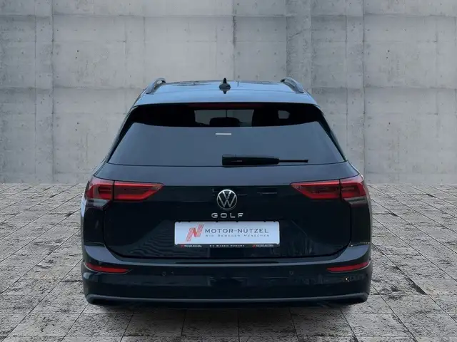 Volkswagen Golf view 5
