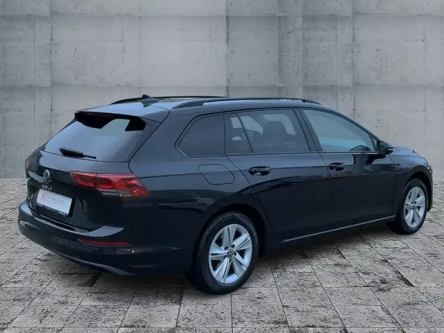 Volkswagen Golf view 6