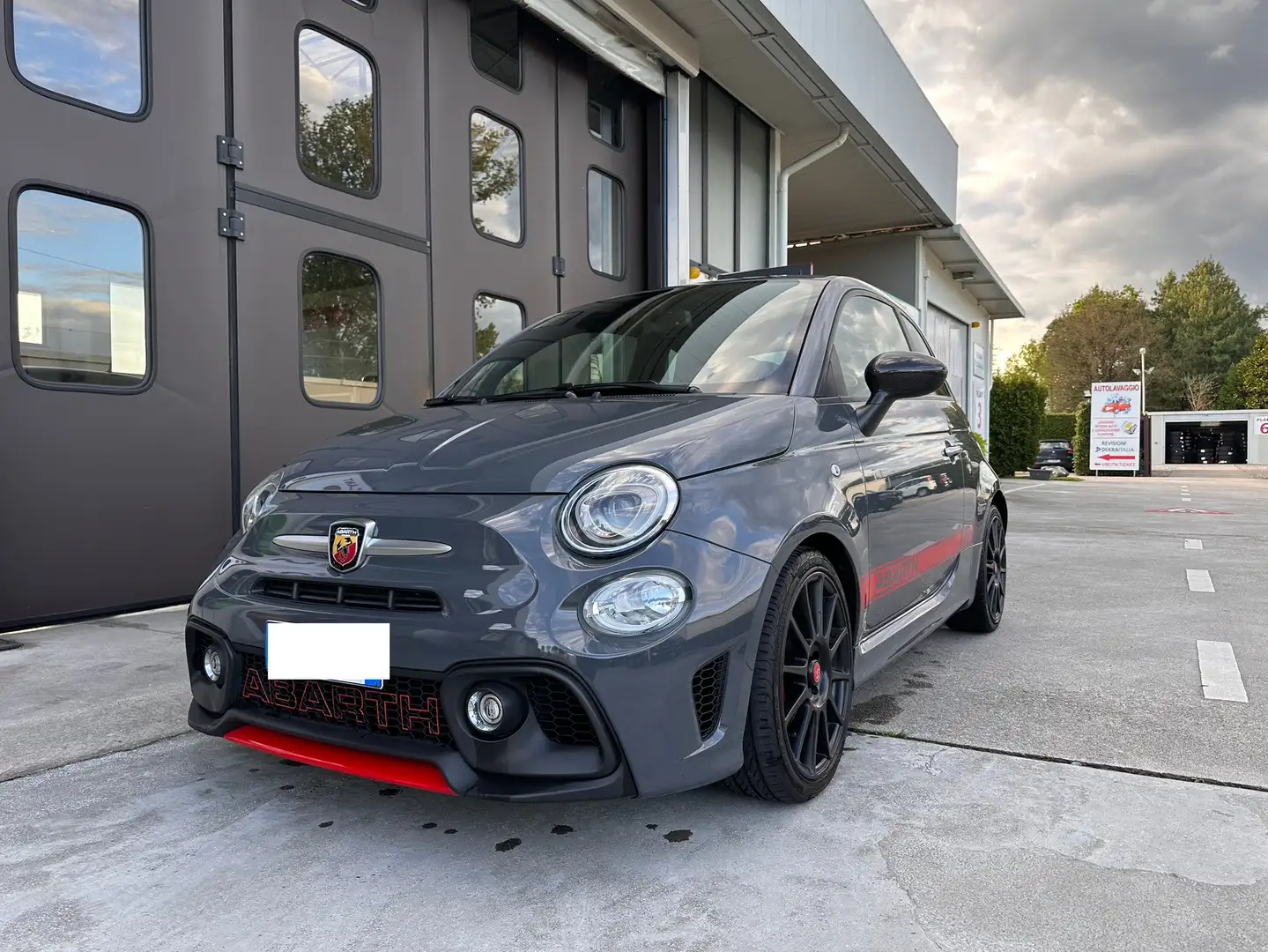 Abarth 695 1.4 16v t. t-jet XSR Yamaha Limited Edition 165cv - 1