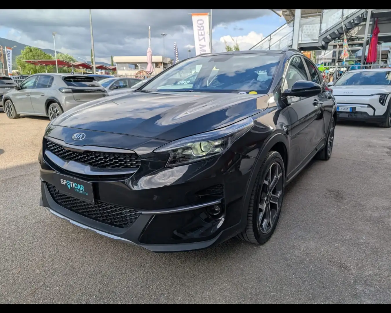Kia XCeed 1.0 T-GDi Style Schwarz - 1