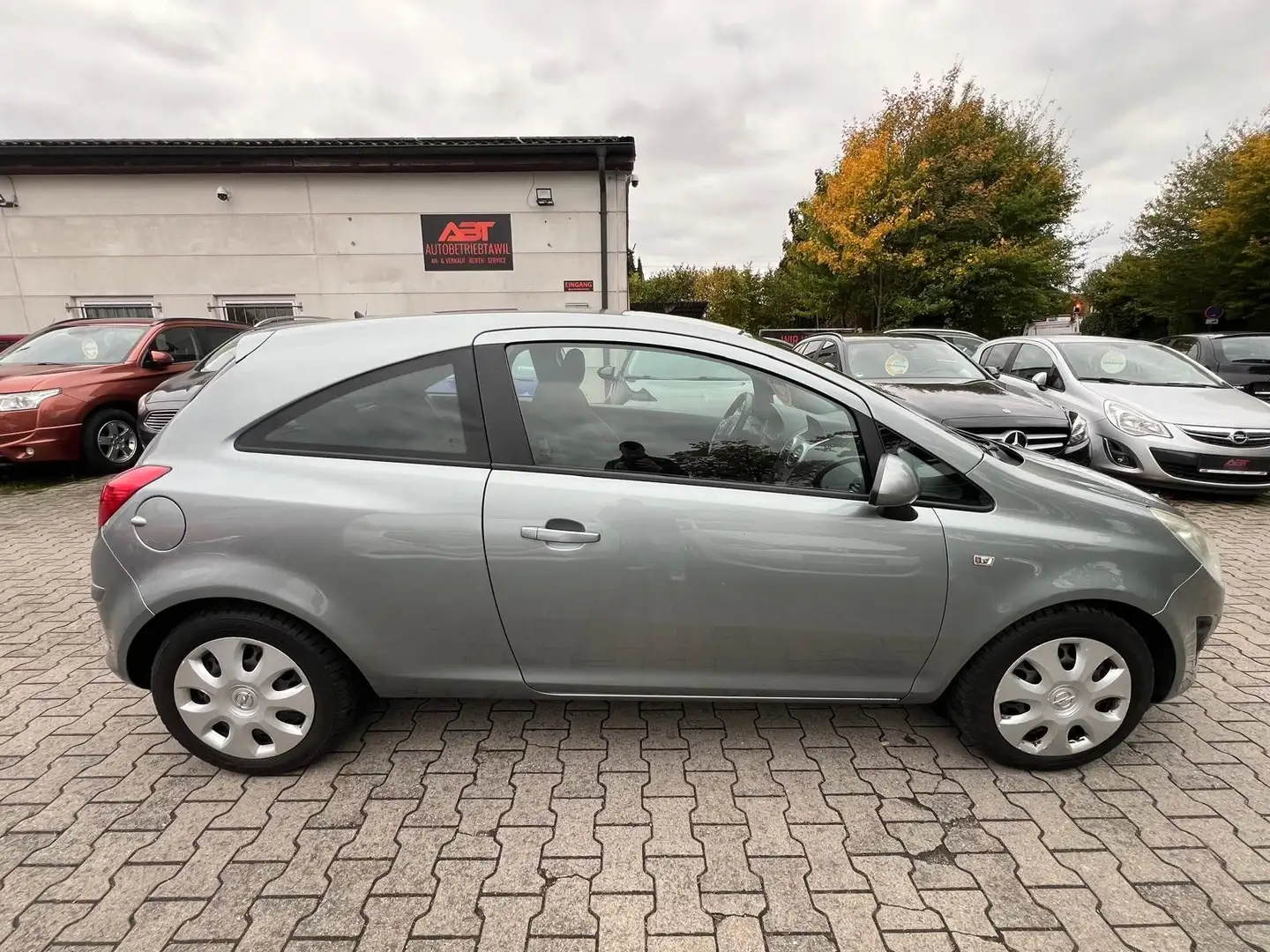 Opel Corsa D 1.2, TÜV NEU, Klima, Garantie, 87TSDKM! Silber - 2