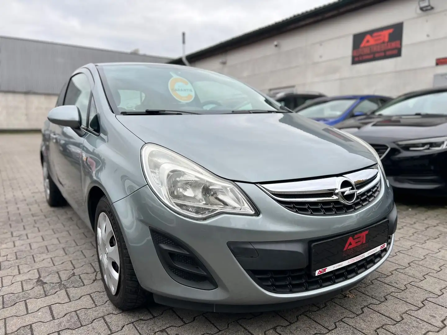 Opel Corsa D 1.2, TÜV NEU, Klima, Garantie, 87TSDKM! Silber - 1