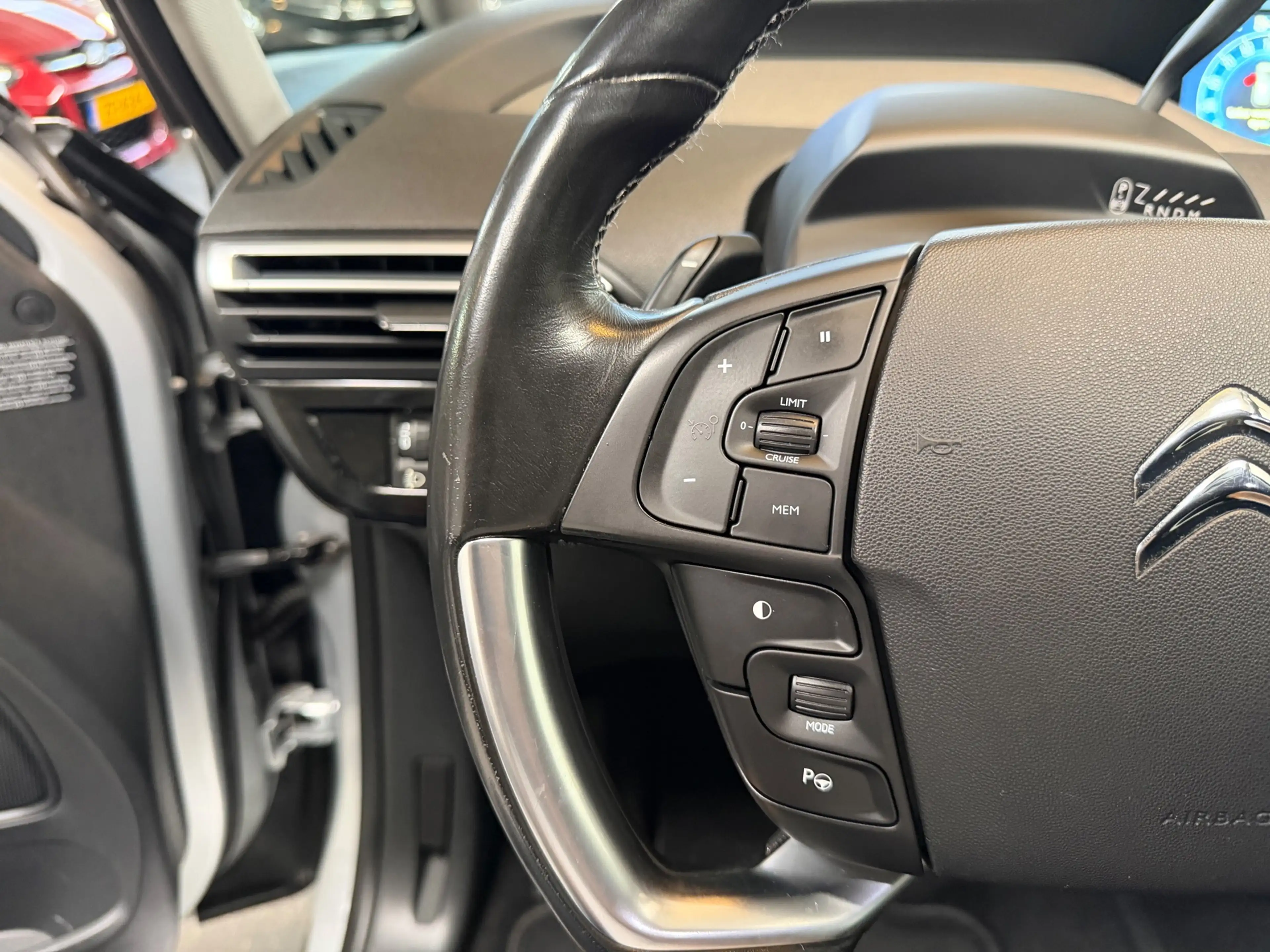 Citroen C4 Picasso 1.6 e-THP Exclusive |AUT|NAVI|CRUISE|PDC|CAMERA — photo 13