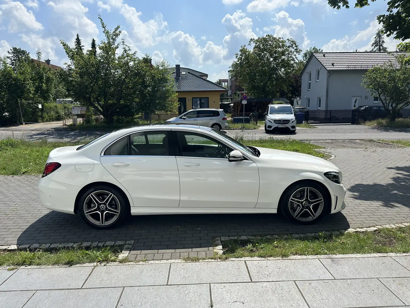 Mercedes-Benz C 180 AMG Weiß - 2