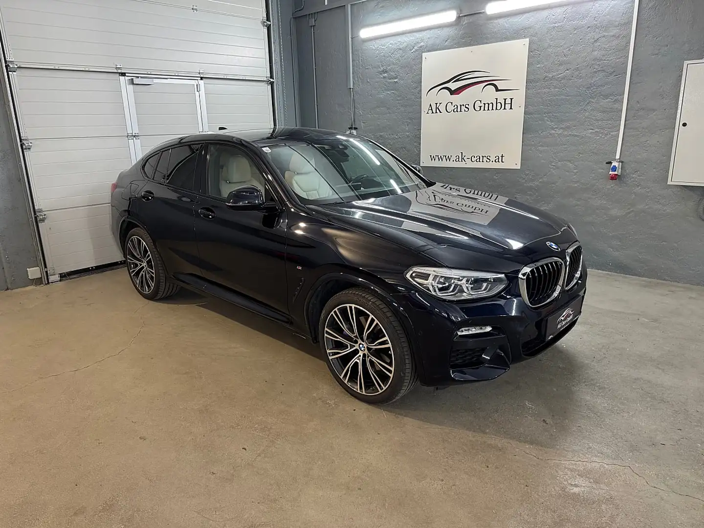 BMW X4 xDrive 20d M-Sport Aut.*21’‘ Felgen*HeadUp*Harm... Schwarz - 2
