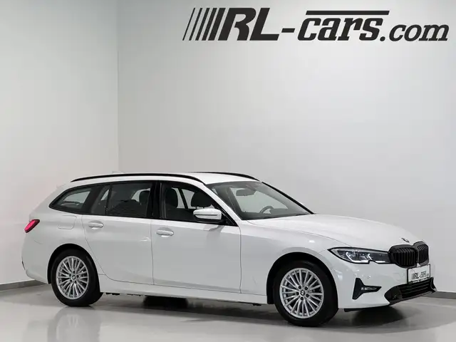 BMW 330 e xDrive G21 Aut/Sport-Line/HEAD-UP/AHK/Laser