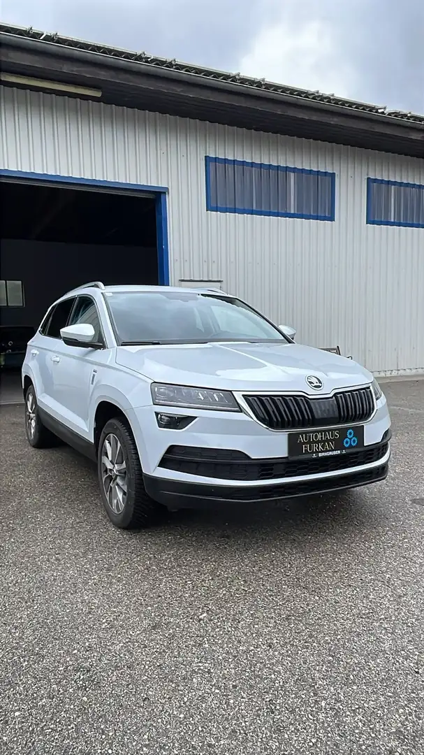 Skoda Karoq 1,0 TSI Ambition SC Weiß - 1