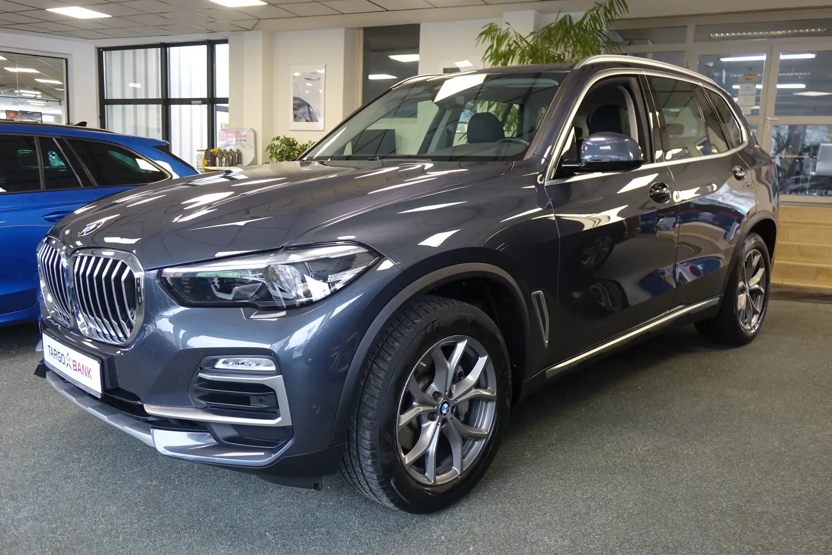 BMW X5 xDrive 25 d xLine +H/K+Driv Ass Prof+Vernasca+RFK+ Gris - 2