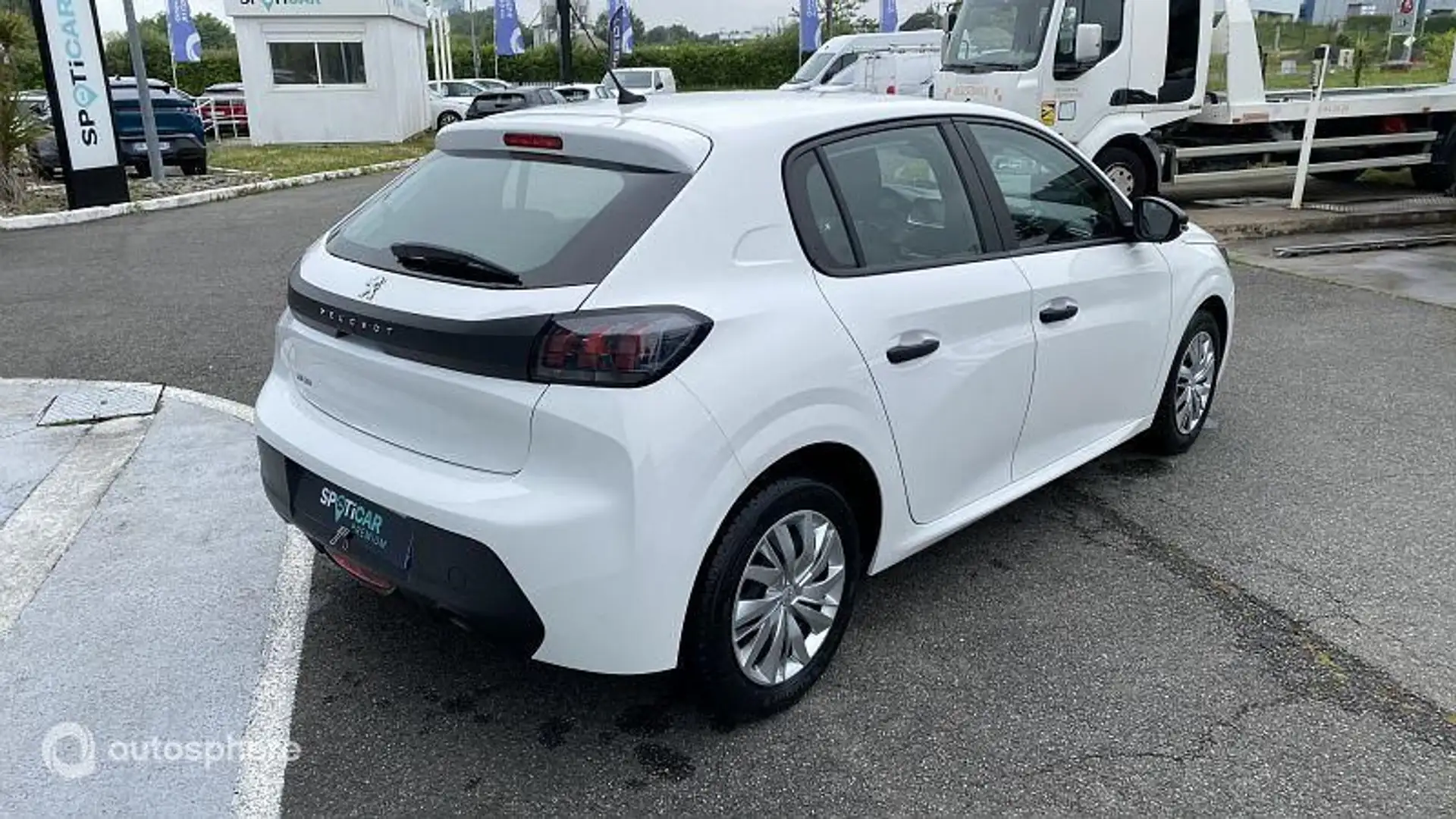 Peugeot 208 1.2 PureTech 75ch S\u0026S Like - 2