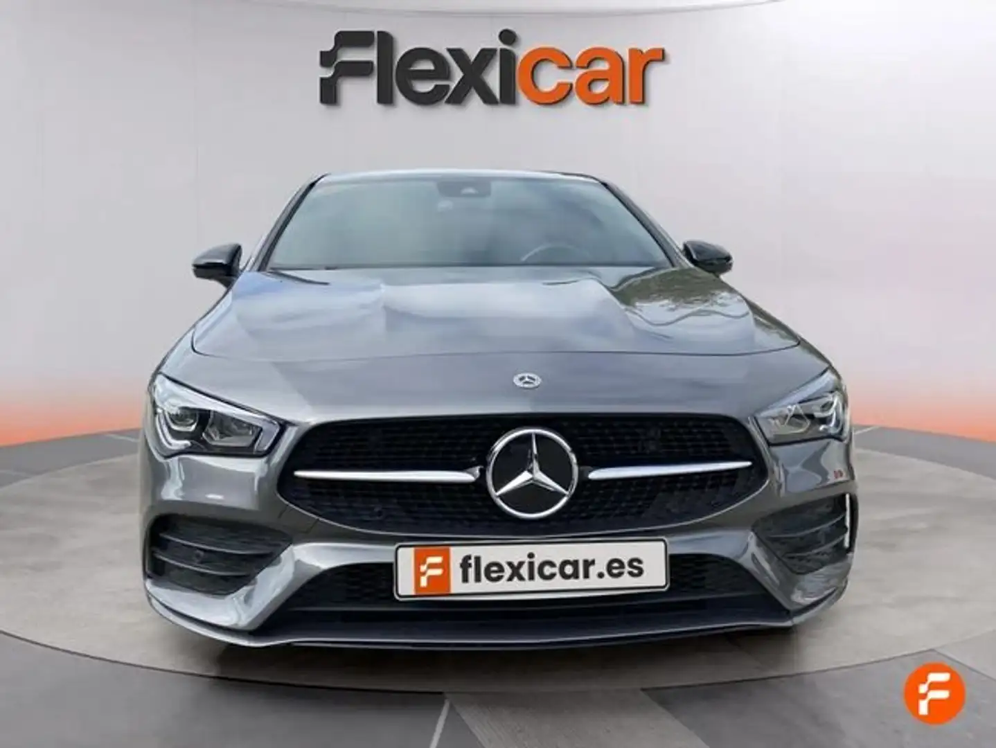 Mercedes-Benz CLA 200 200d Gris - 2