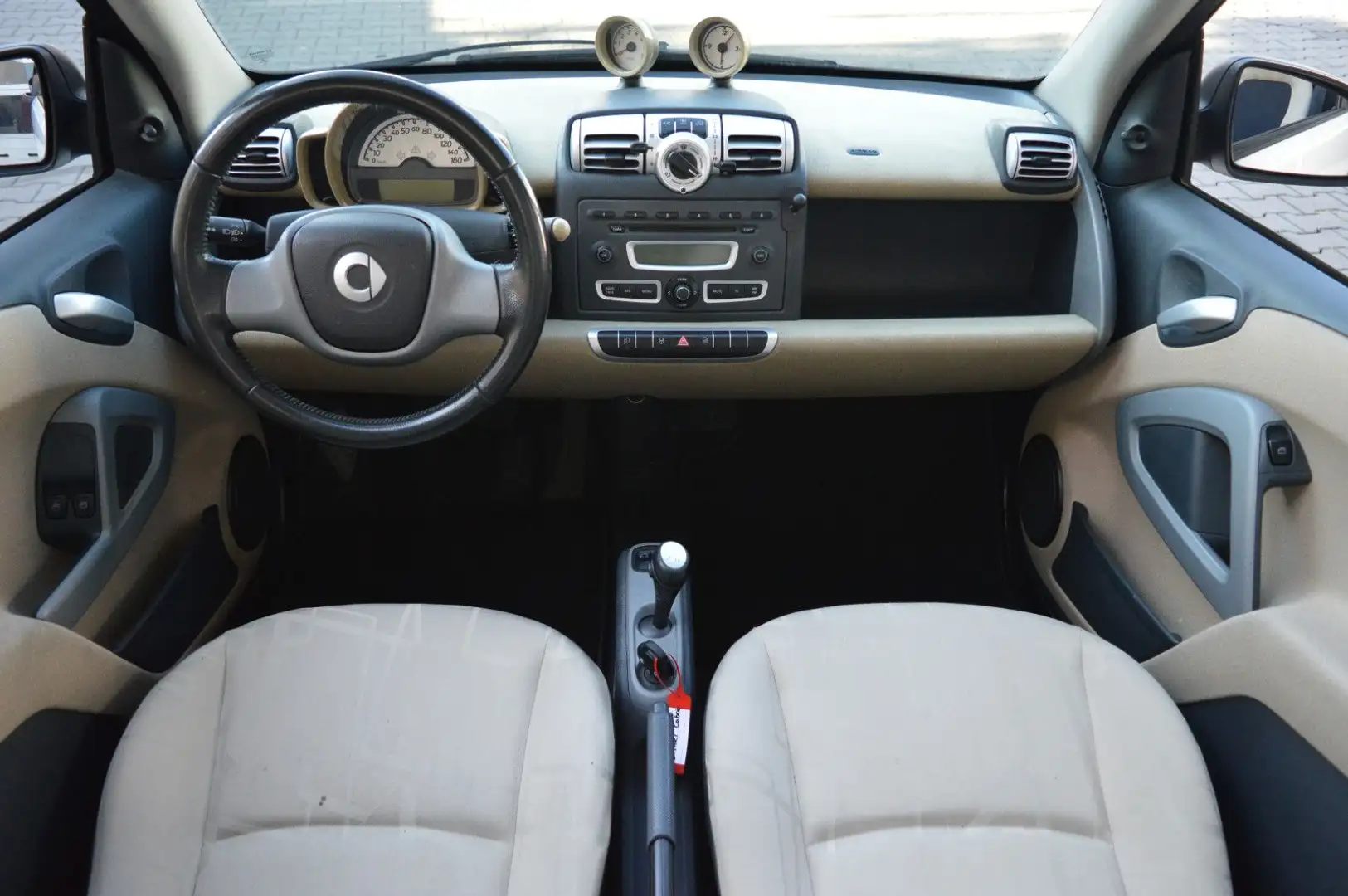 smart forTwo Cabrio Passion 84PS*Klima*Softouch*TÜVNEU Schwarz - 2