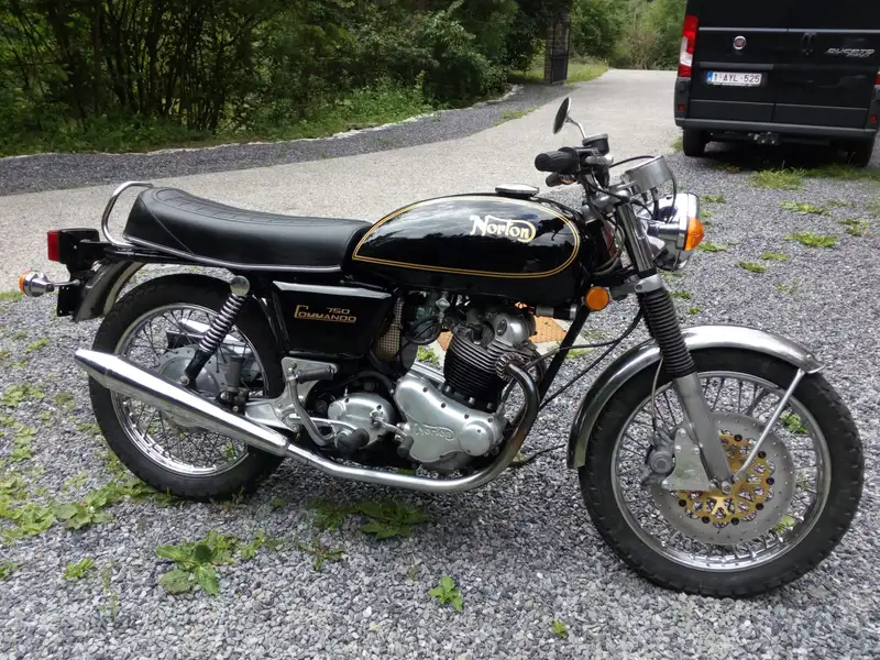 Norton Commando - foto 3