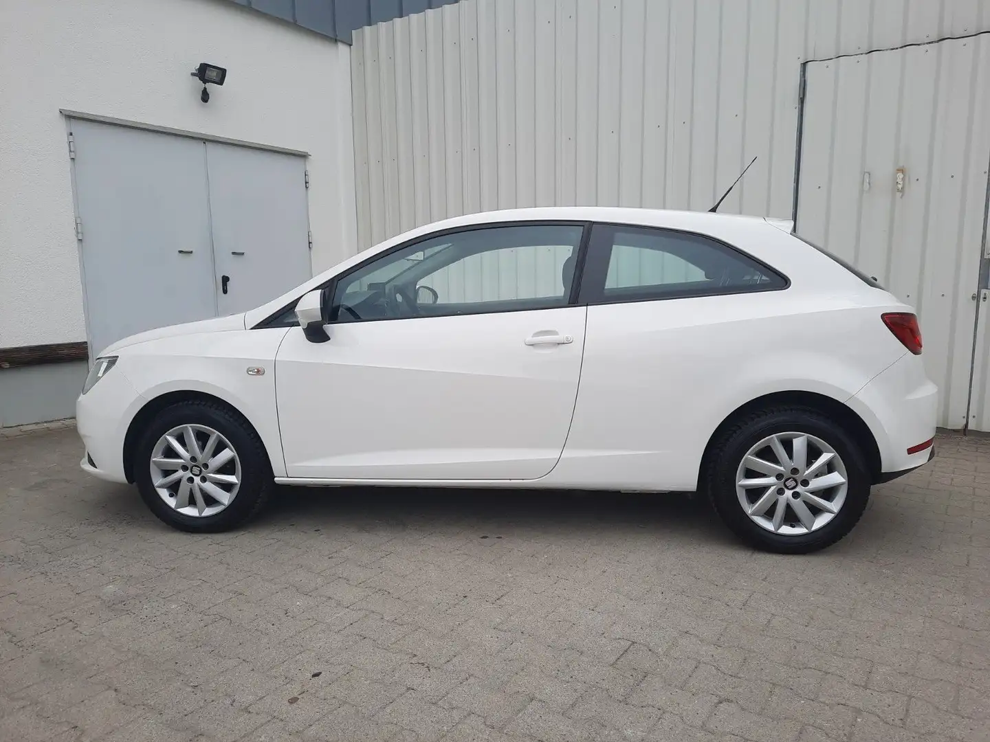 SEAT Ibiza SC Style Salsa, KLIMAAUTOMATIK, NAVI, 2.HD Blanc - 2