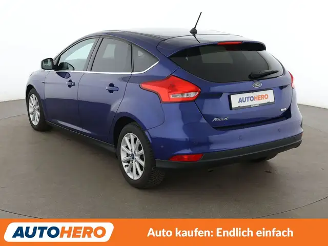 Ford Focus view 4
