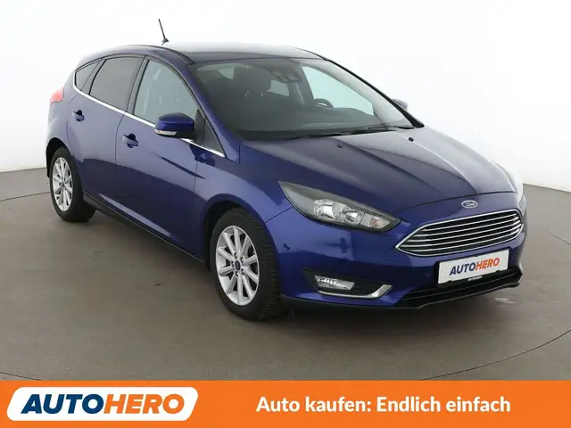 Ford Focus view 8