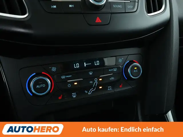 Ford Focus view 23