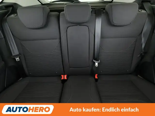 Ford Focus view 15