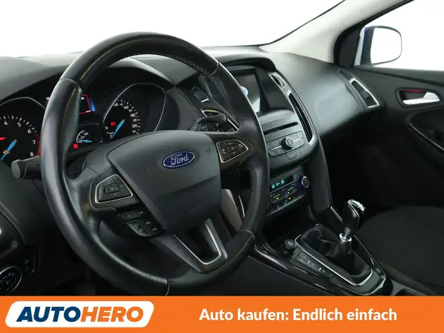 Ford Focus view 11