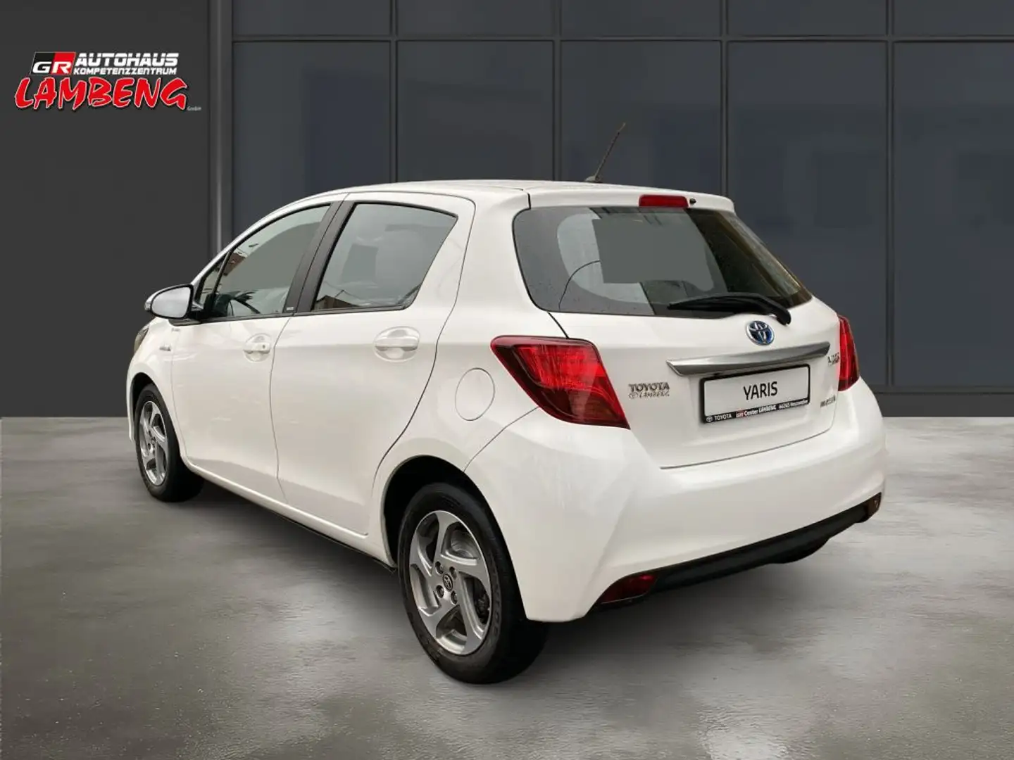 Toyota Yaris Hybrid 1.5 VVT-i Edition-S *NAVI*KLIMAAUTOMATIK*SM Weiß - 2