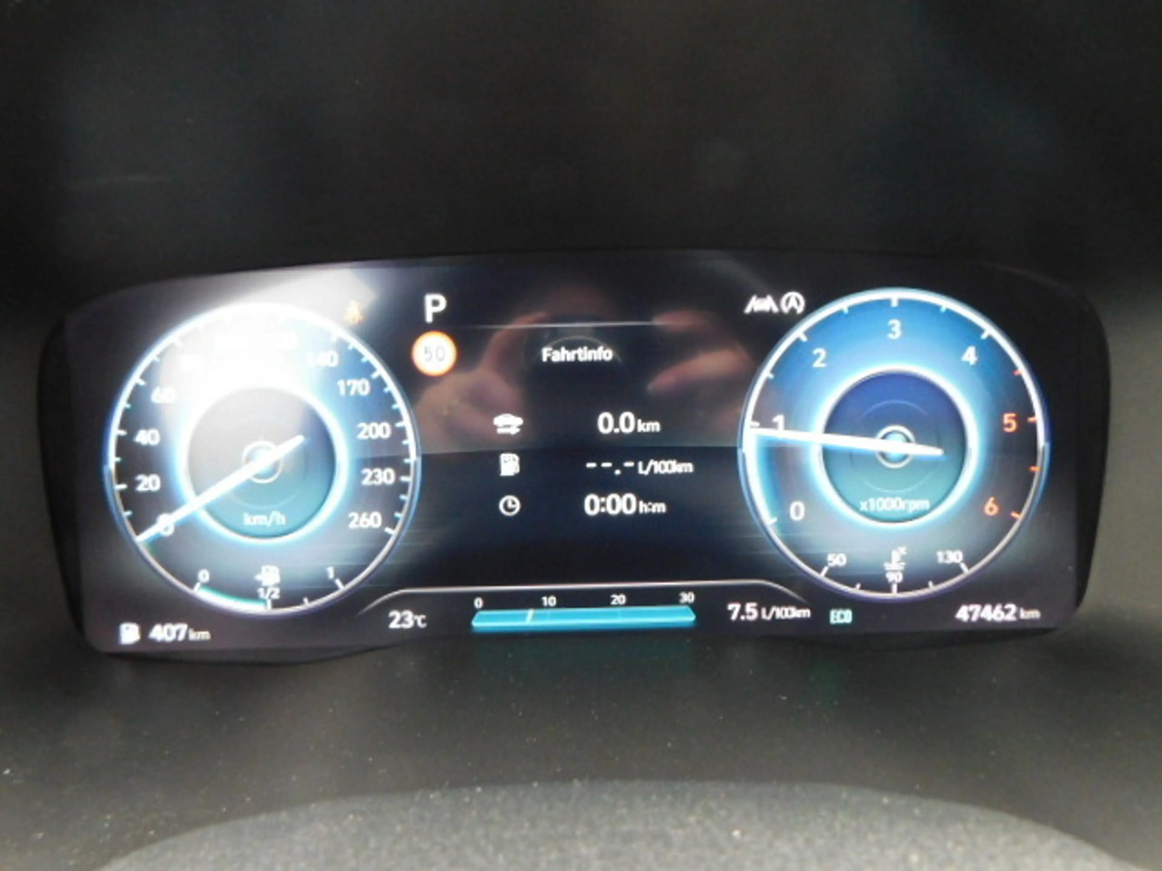 Hyundai SANTA FE Santa Fe CRDi Signature 4WD — photo 3