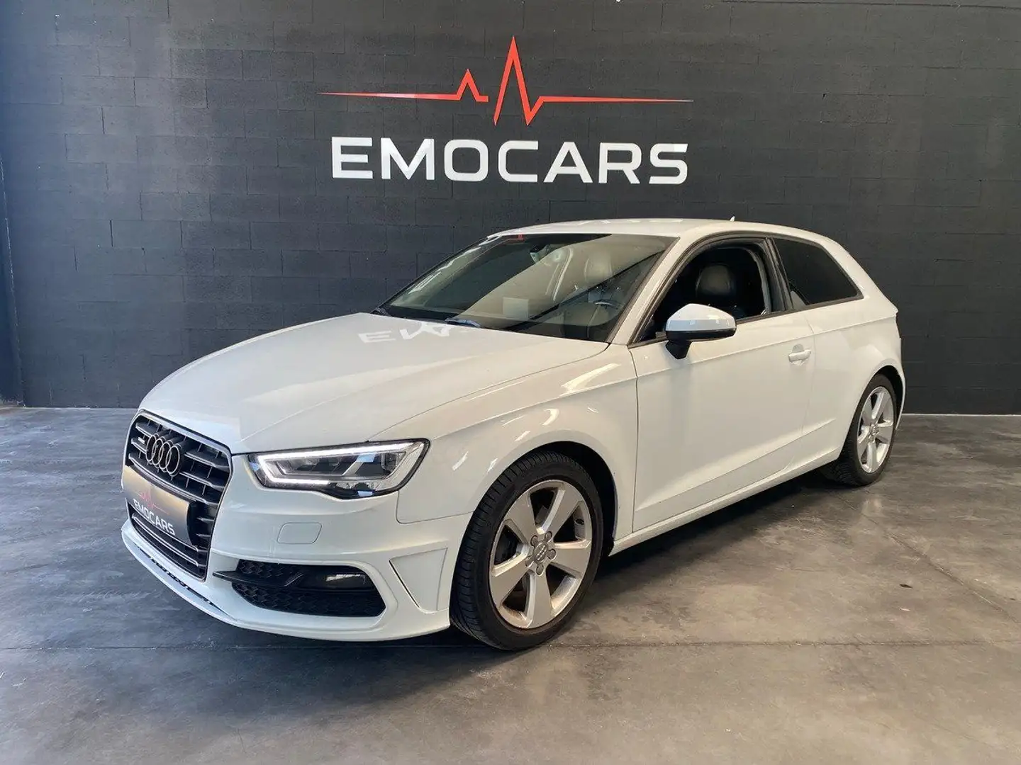 Audi A3 2.0 TDi 150 AMBITON LUXE Blanc - 2