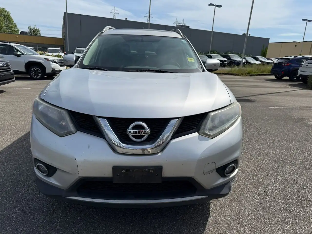 Nissan Rogue снимка Nissan Rogue